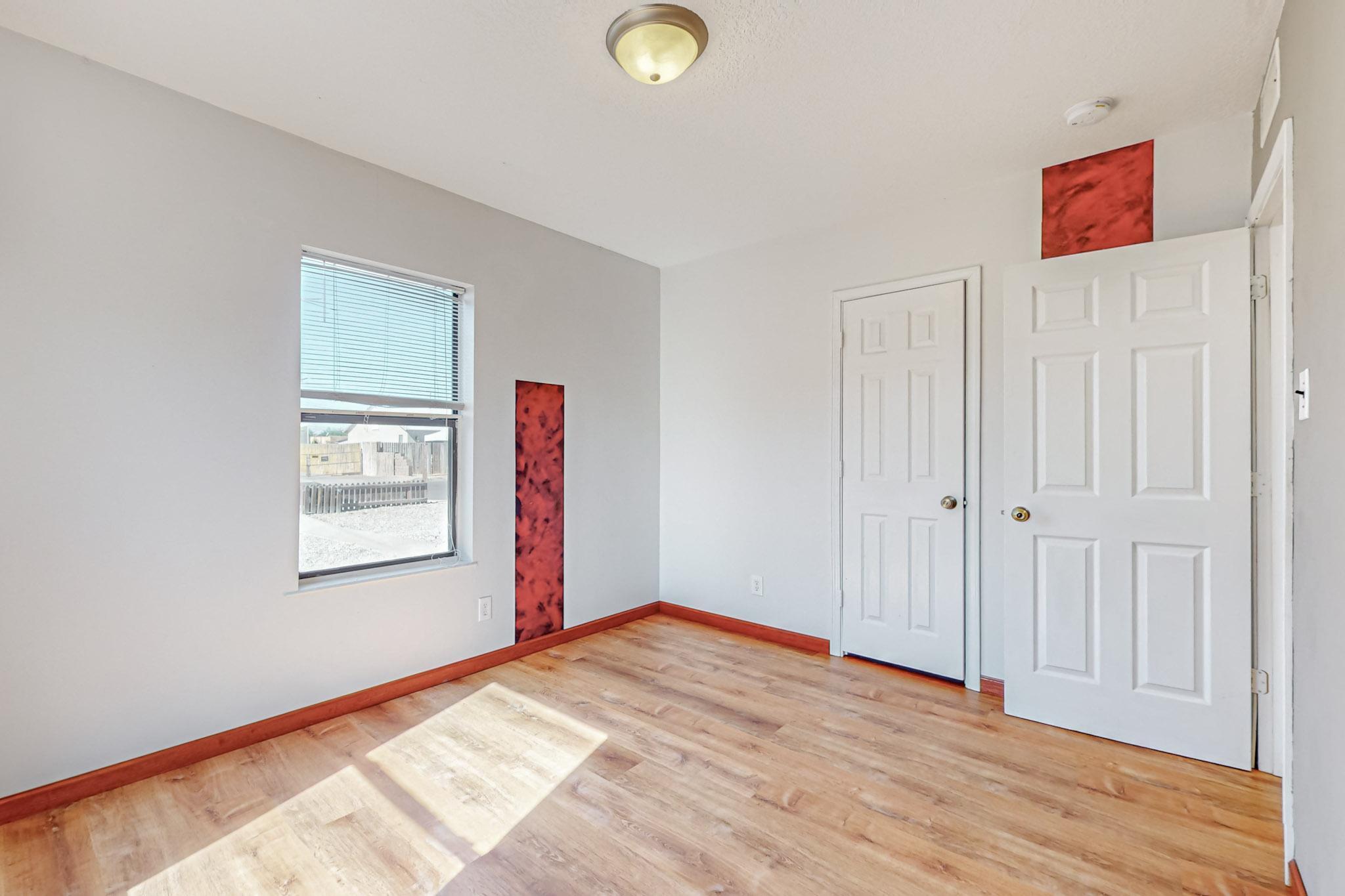 833 Palo Duro Avenue NW