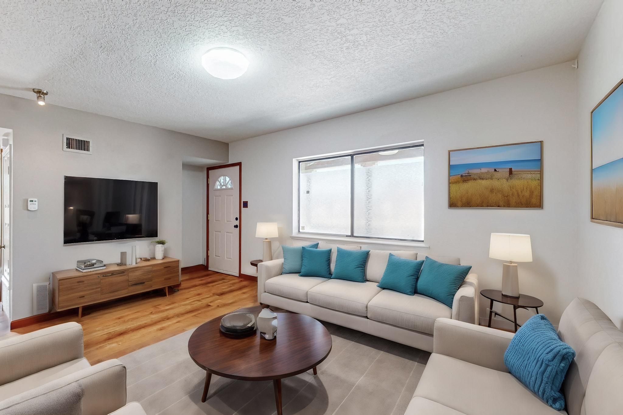 833 Palo Duro Avenue NW