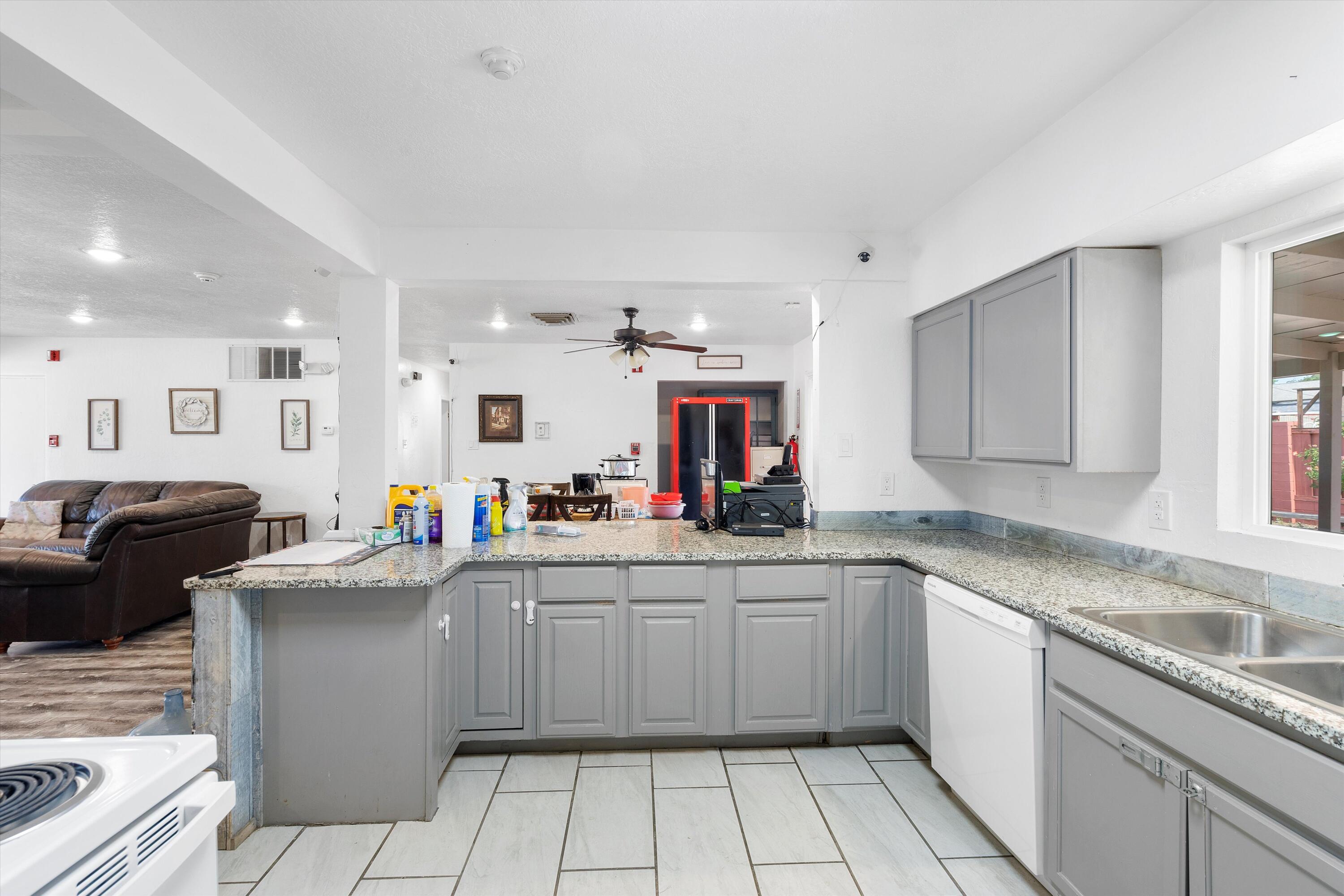 9909 Robin Avenue NE