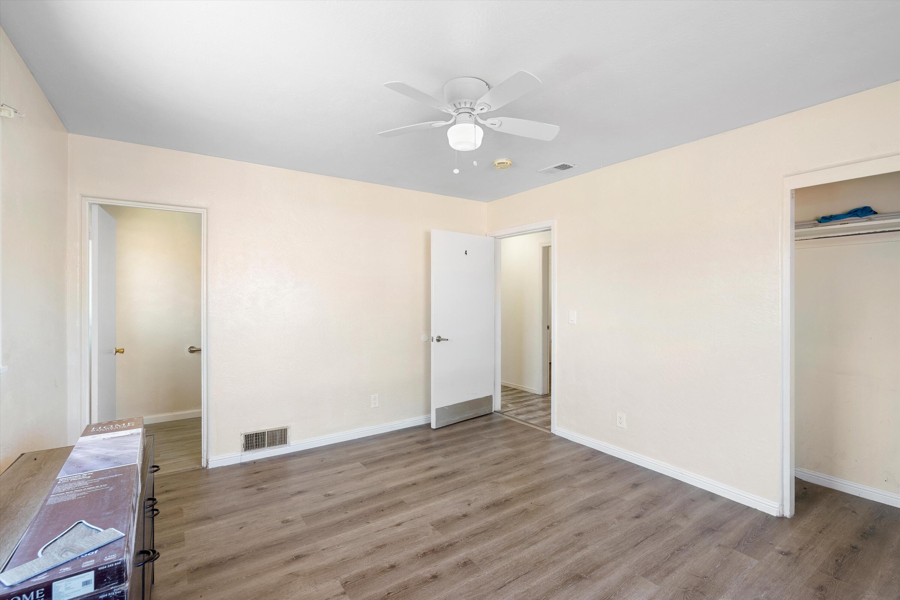 9909 Robin Avenue NE