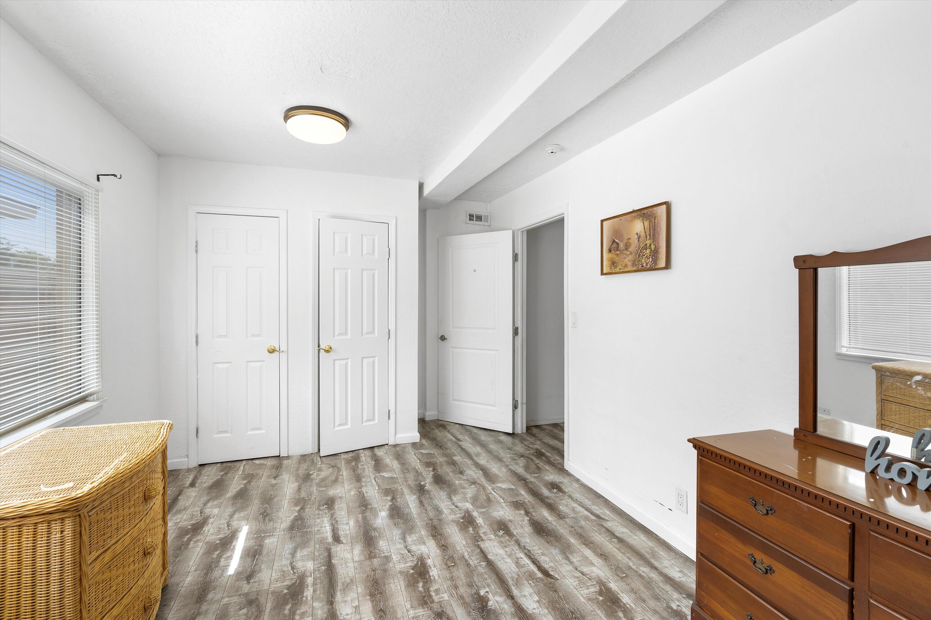 9909 Robin Avenue NE