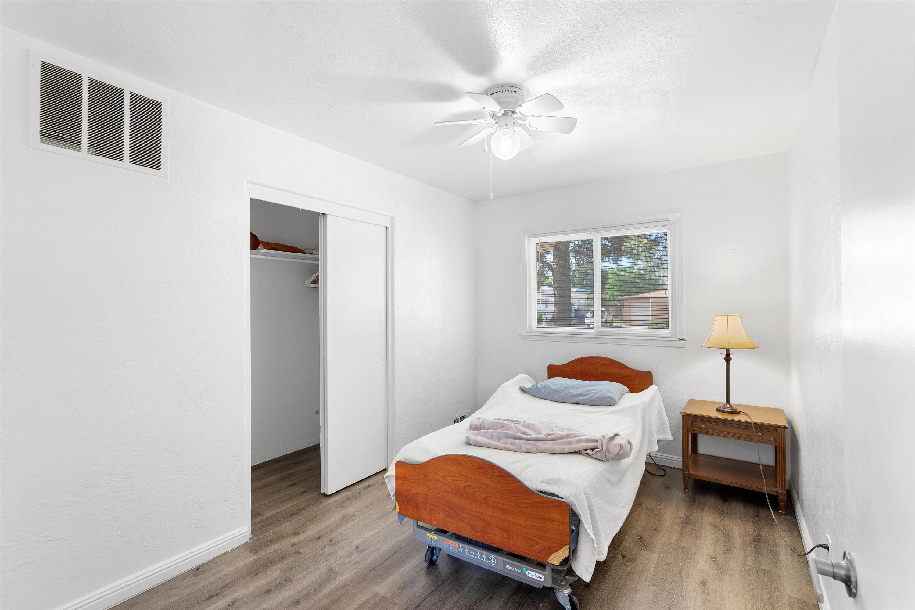 9909 Robin Avenue NE