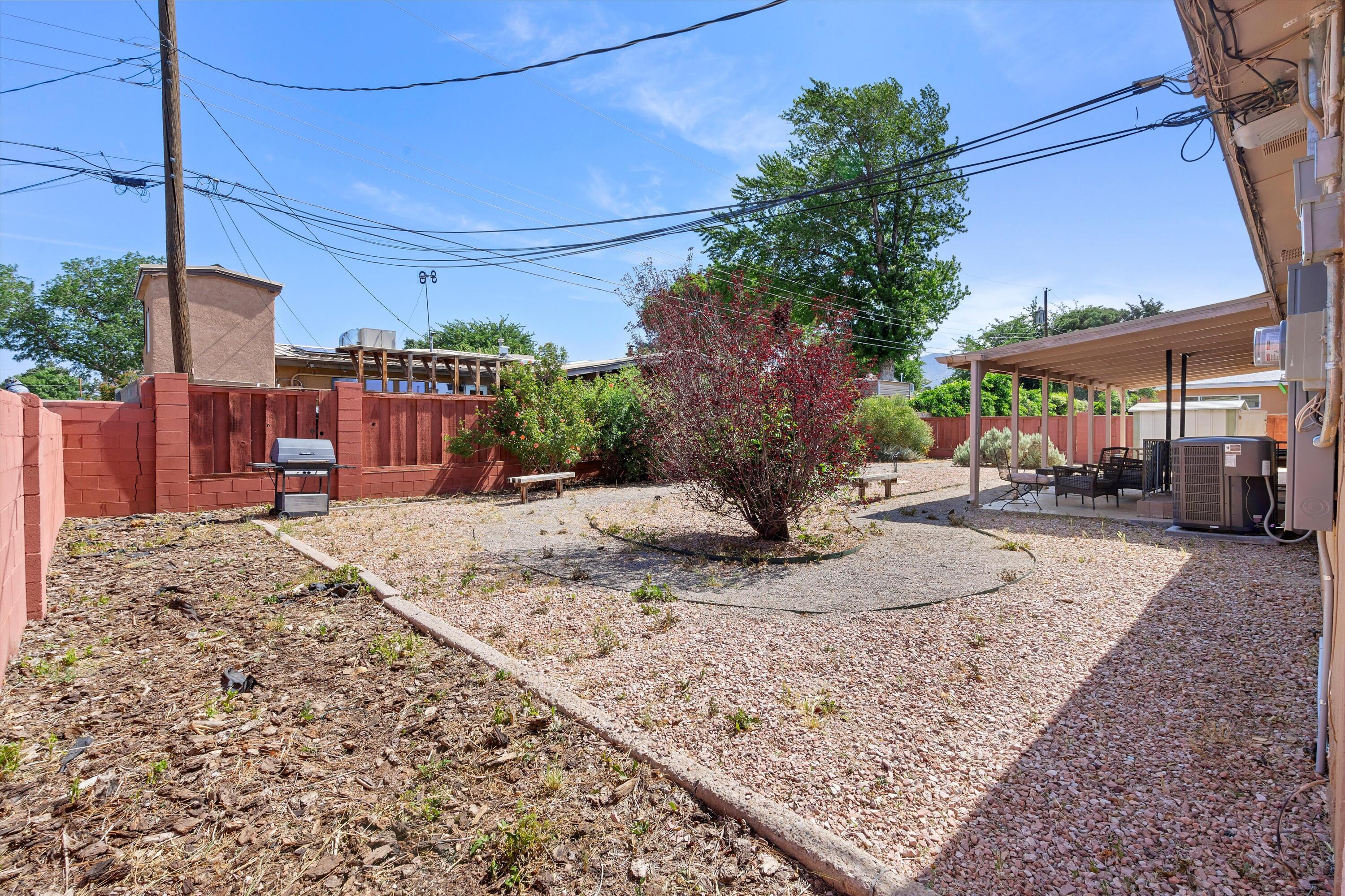 9909 Robin Avenue NE