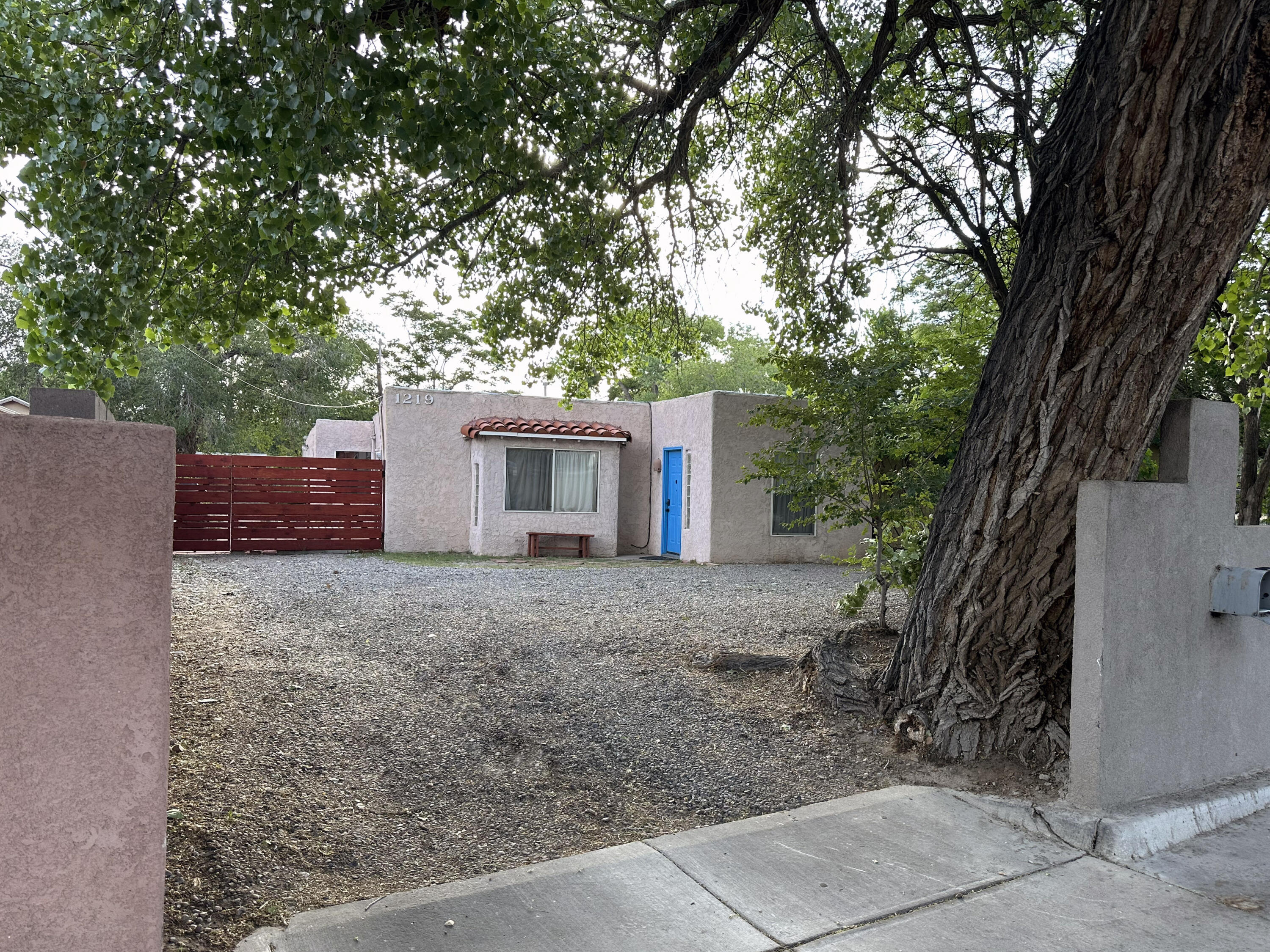 1219 8th Street SW
