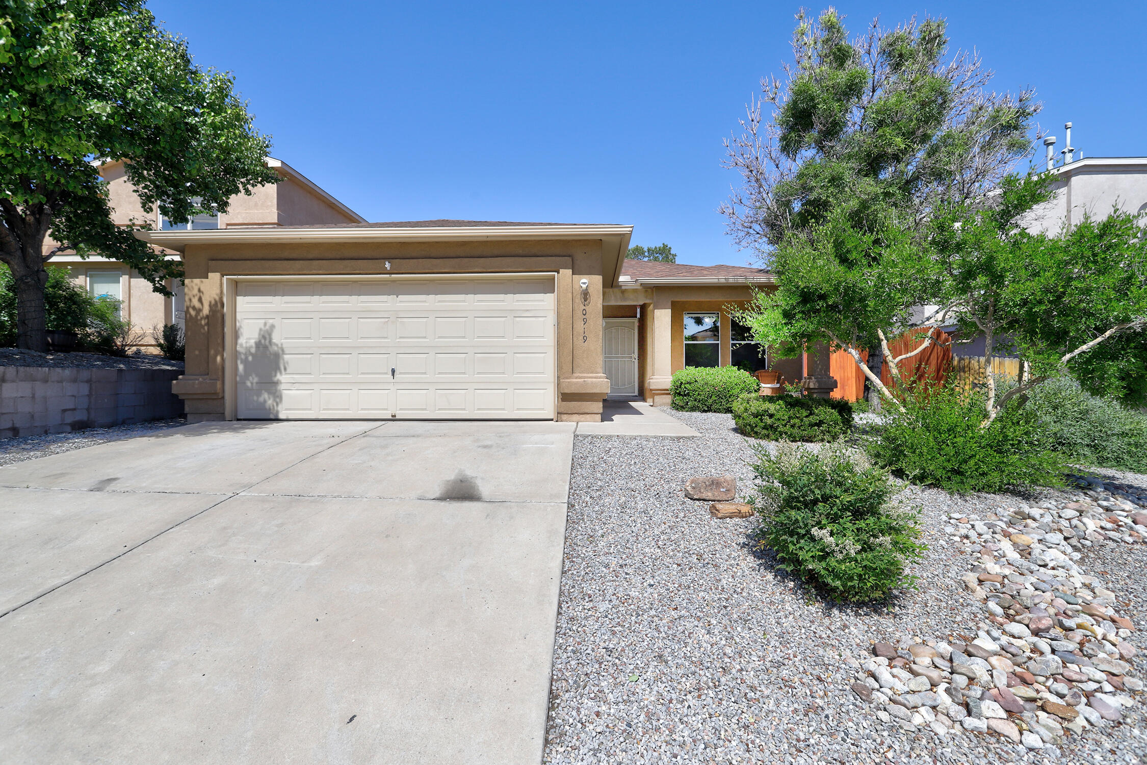 10919 Serpentine Court NW