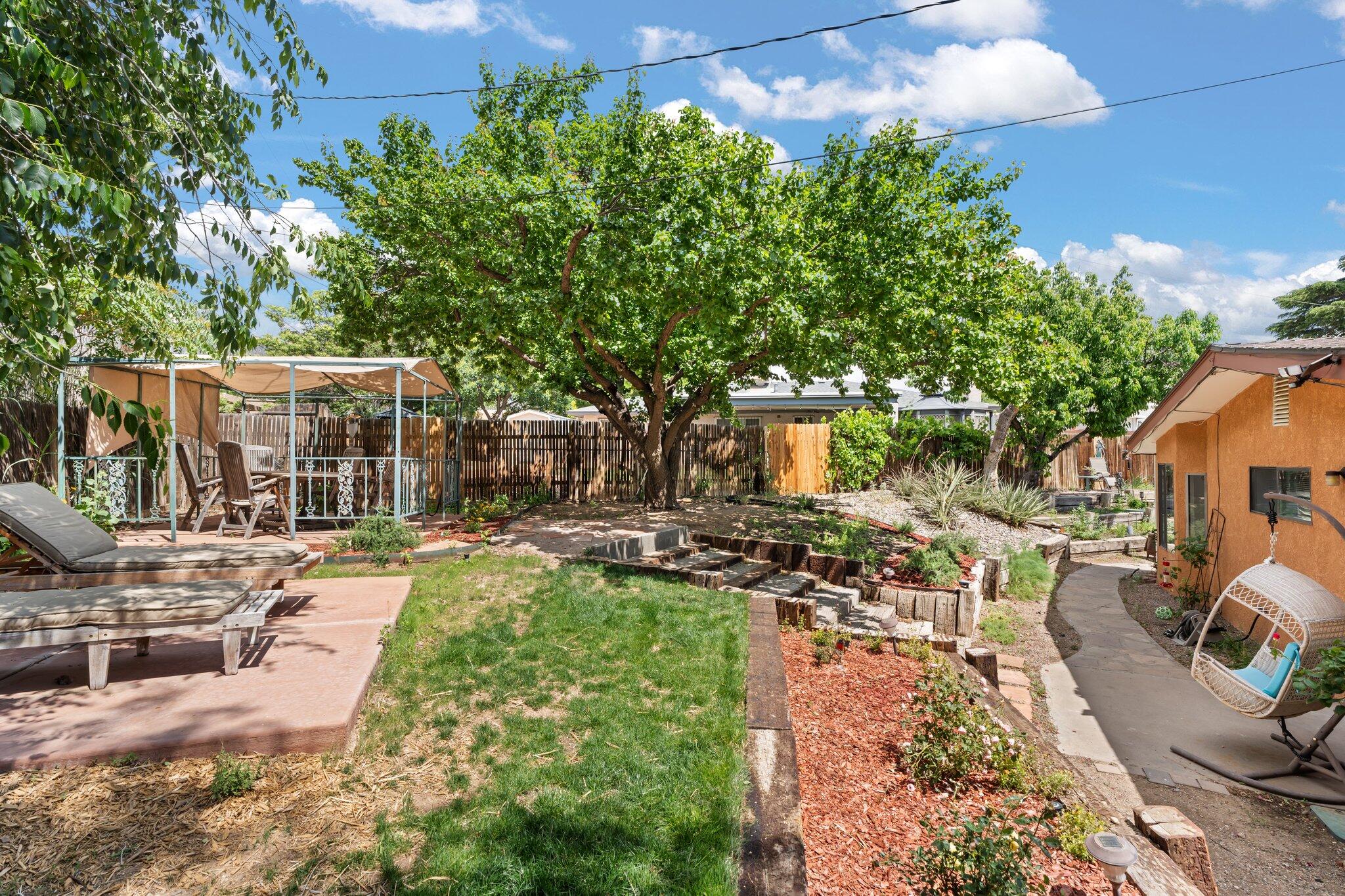 1828 Sandler Court NE