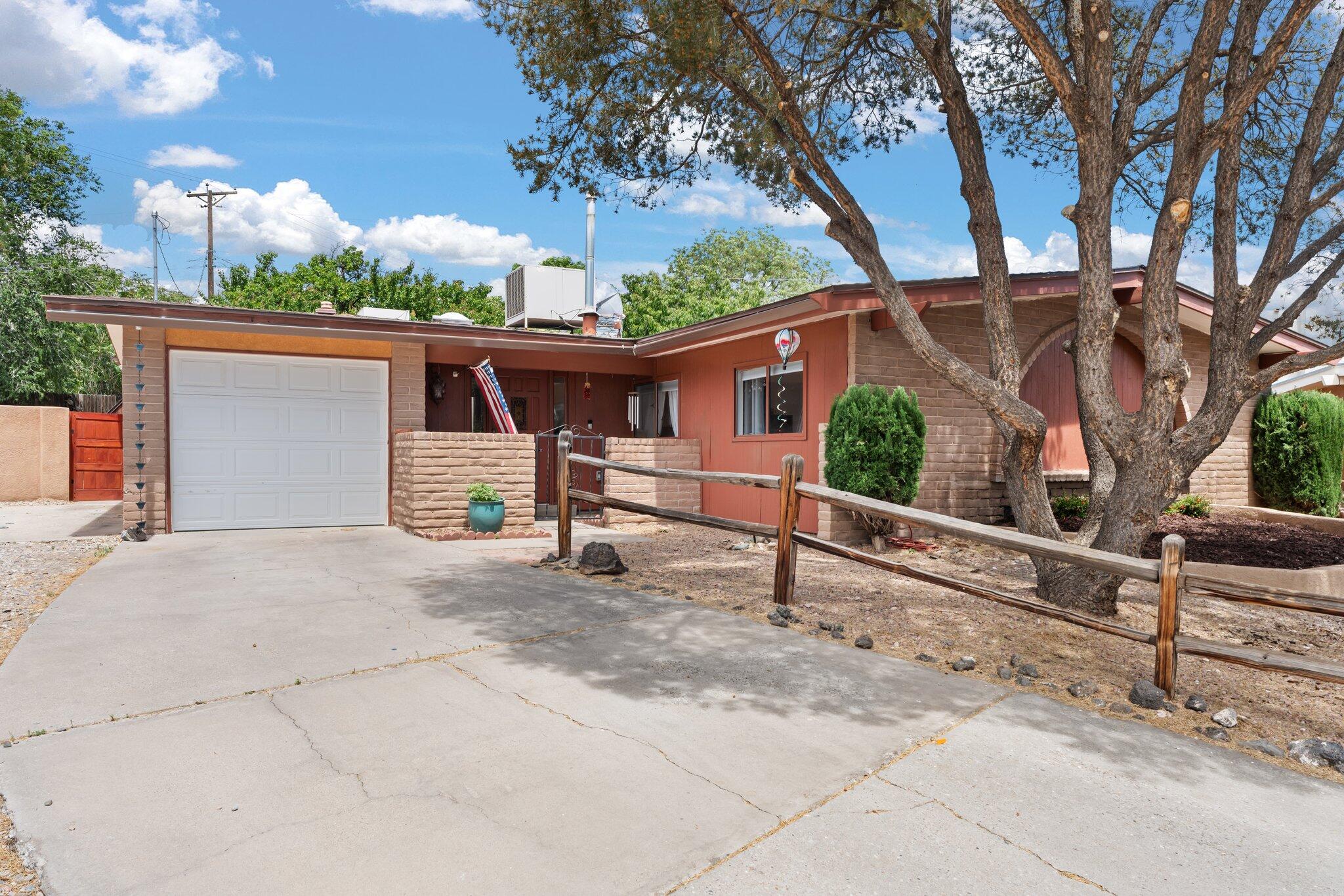 1828 Sandler Court NE