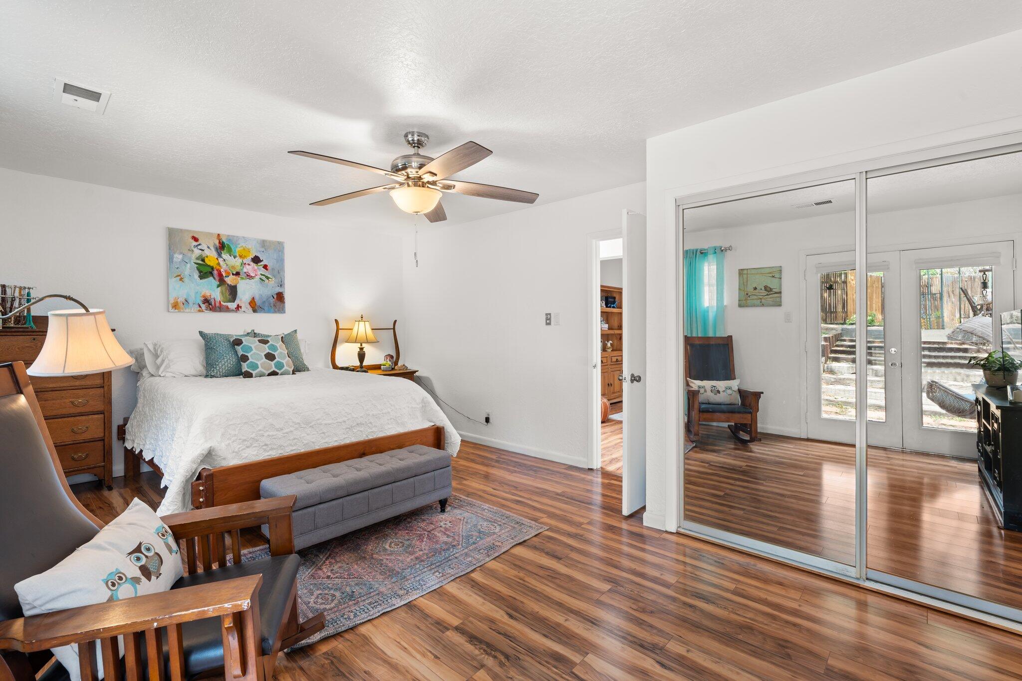 1828 Sandler Court NE