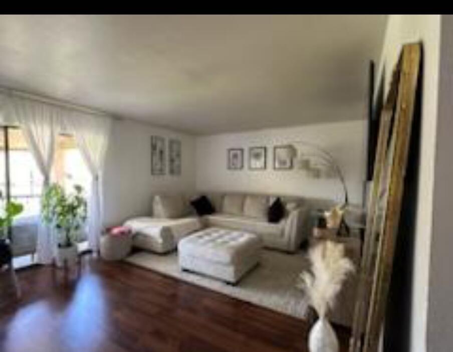 933 Country Club Drive SE J
