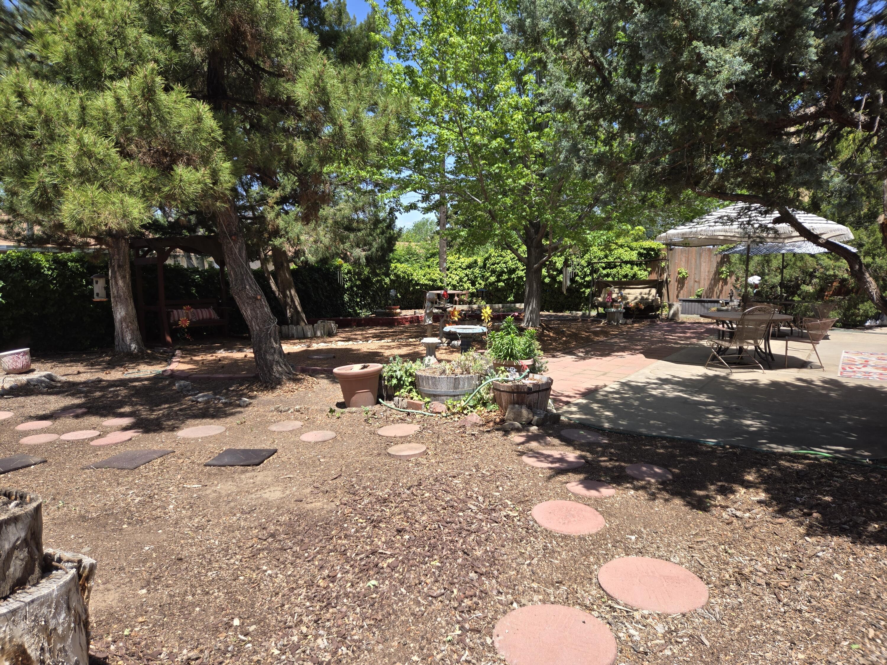 6853 Mossman Place NE
