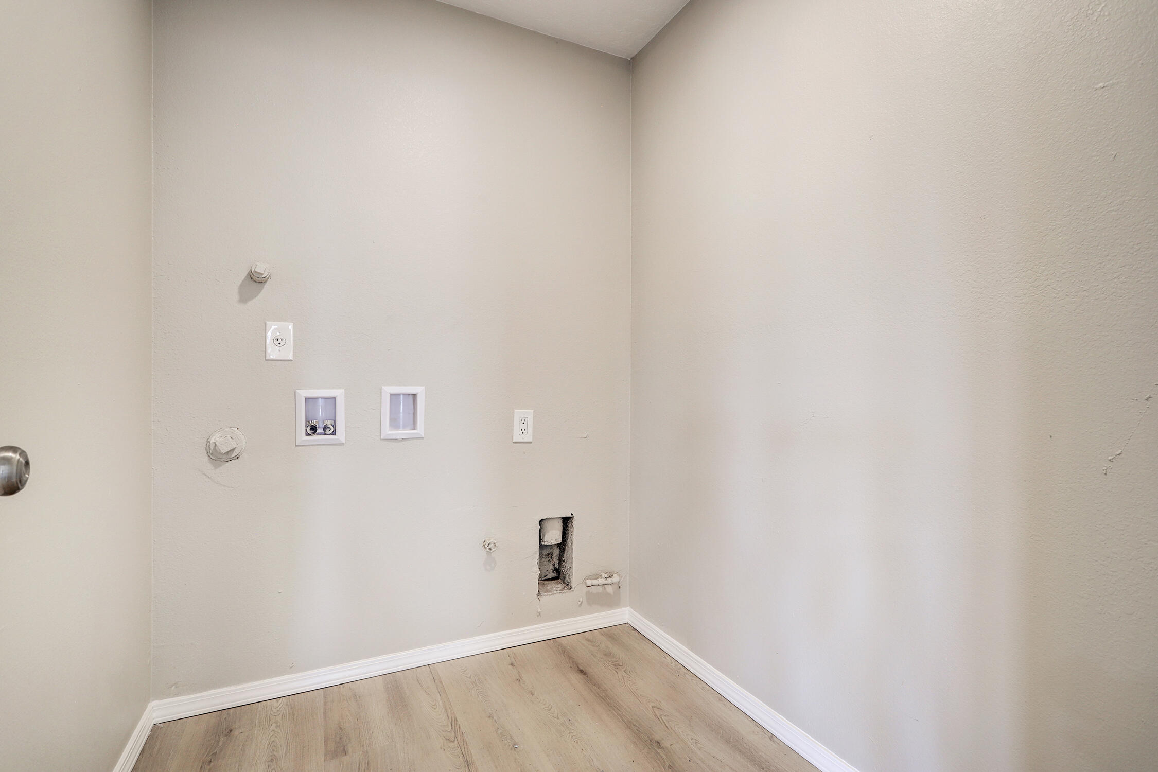 2 Pinon Avenue