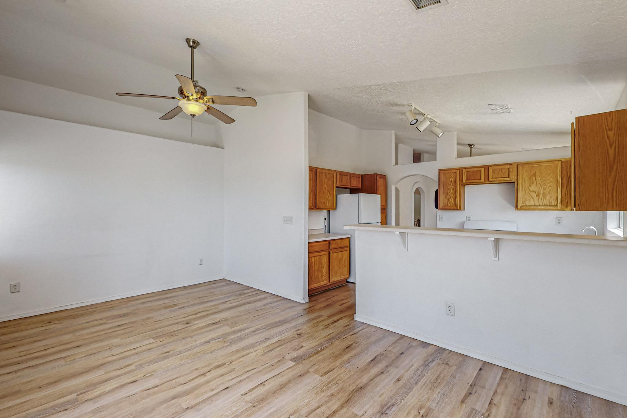 6236 Vaughn Drive NE