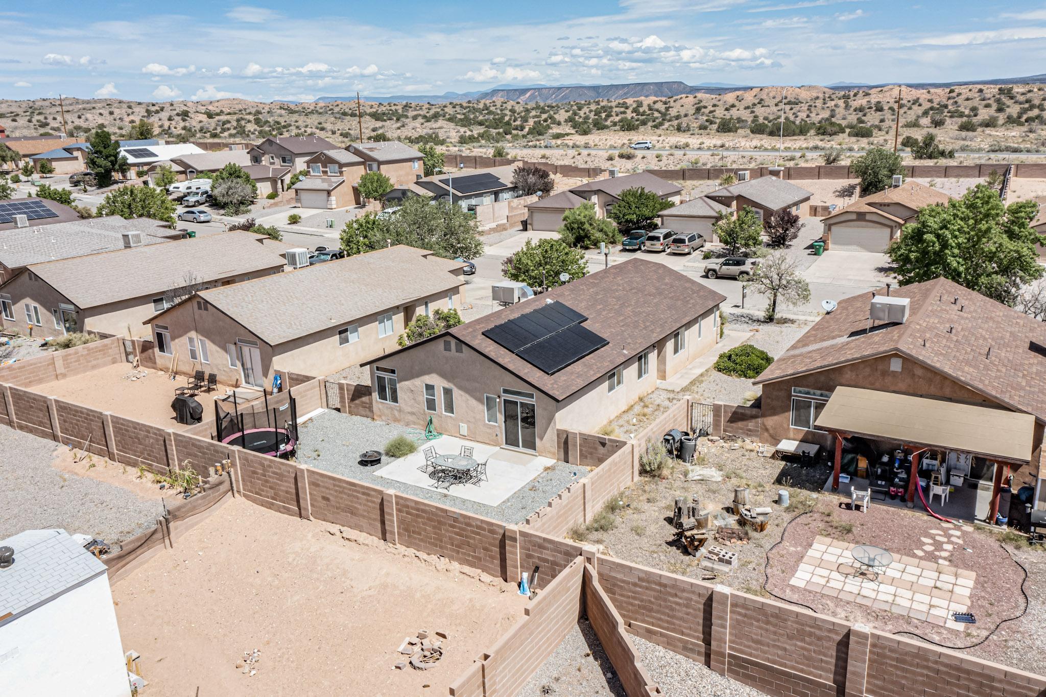 6236 Vaughn Drive NE