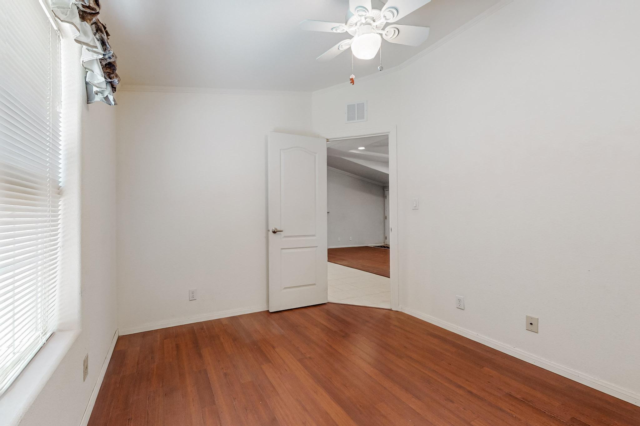216 Thaxton Avenue SE
