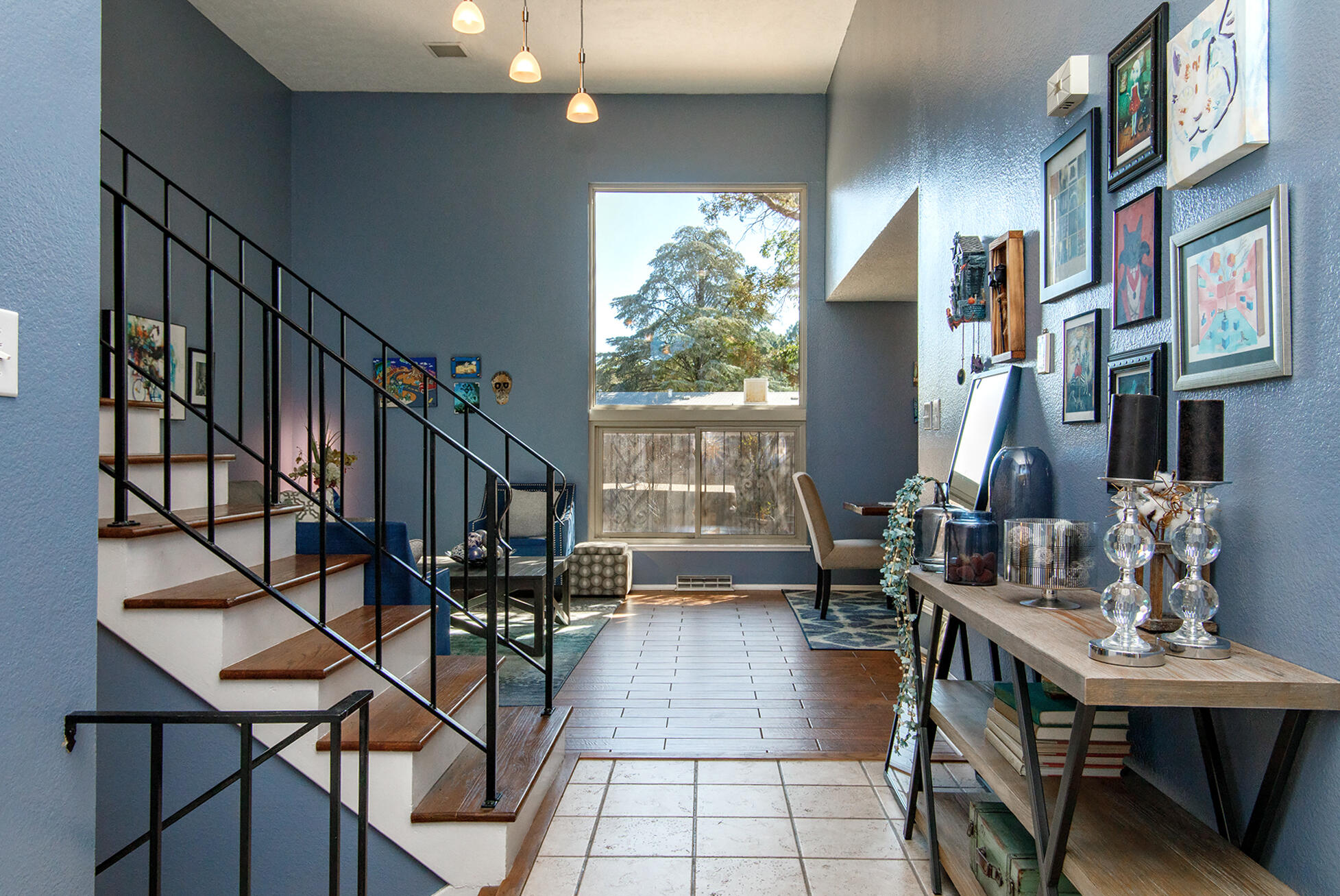 7304 Vista Del Arroyo Avenue NE