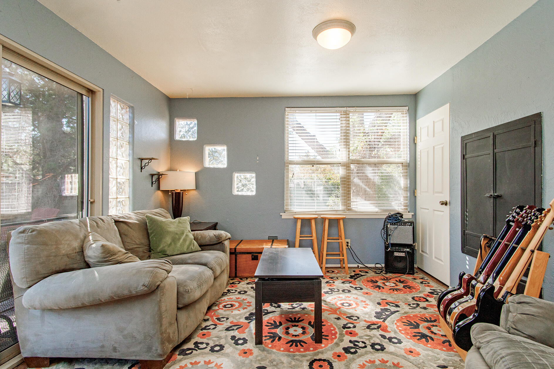 7304 Vista Del Arroyo Avenue NE