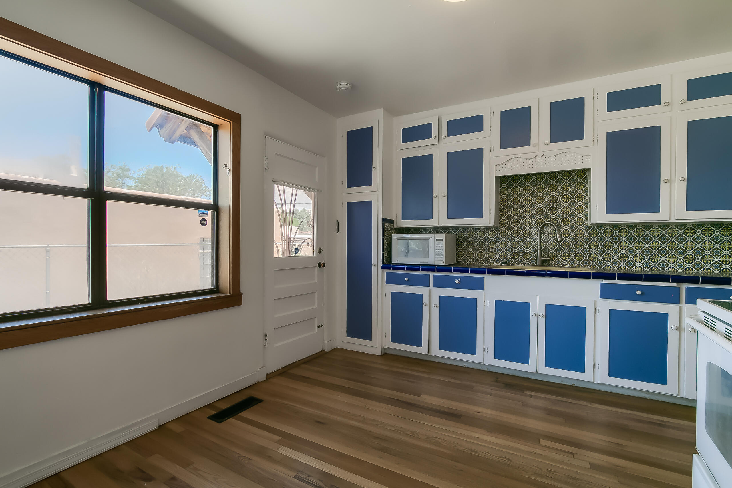 306 Tulane Drive SE