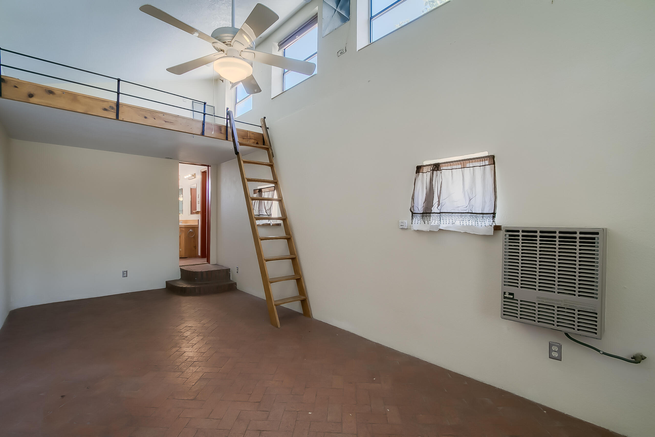 306 Tulane Drive SE