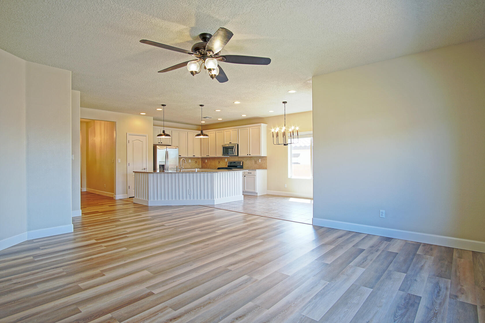 736 Palo Alto Drive NE