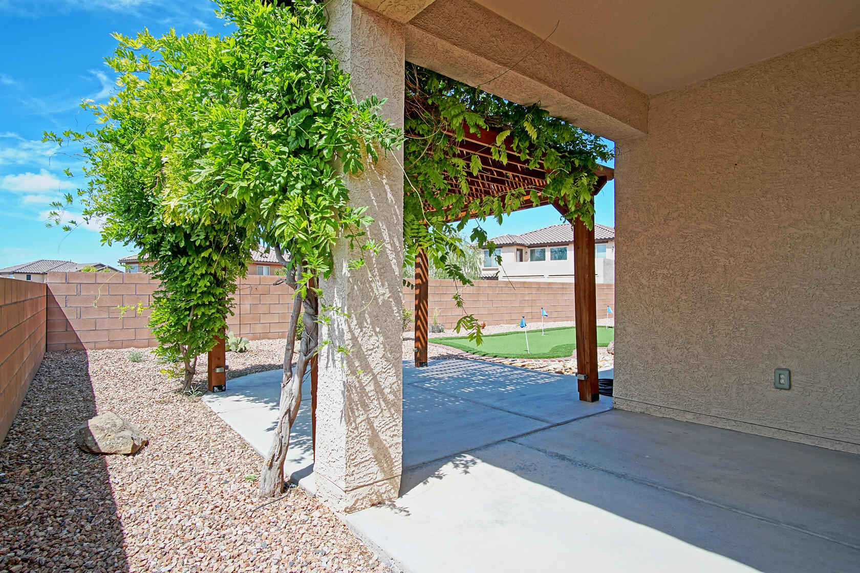 736 Palo Alto Drive NE