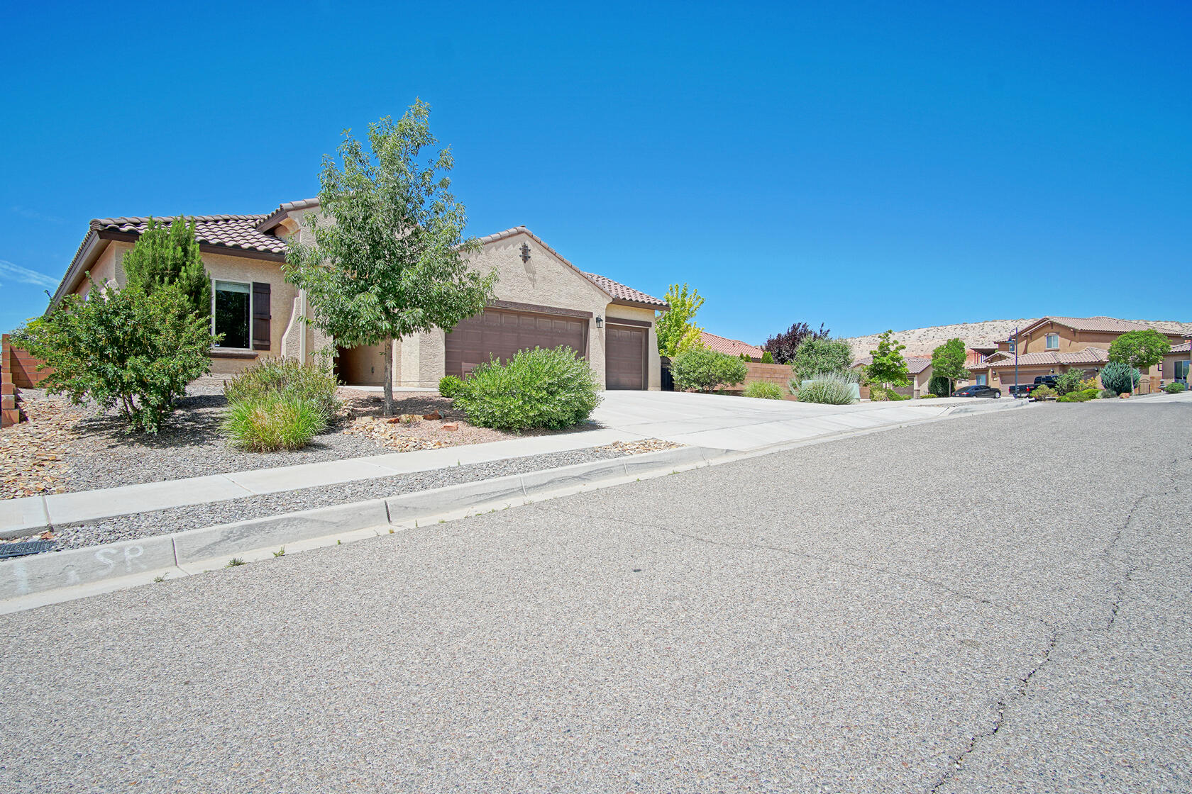 736 Palo Alto Drive NE