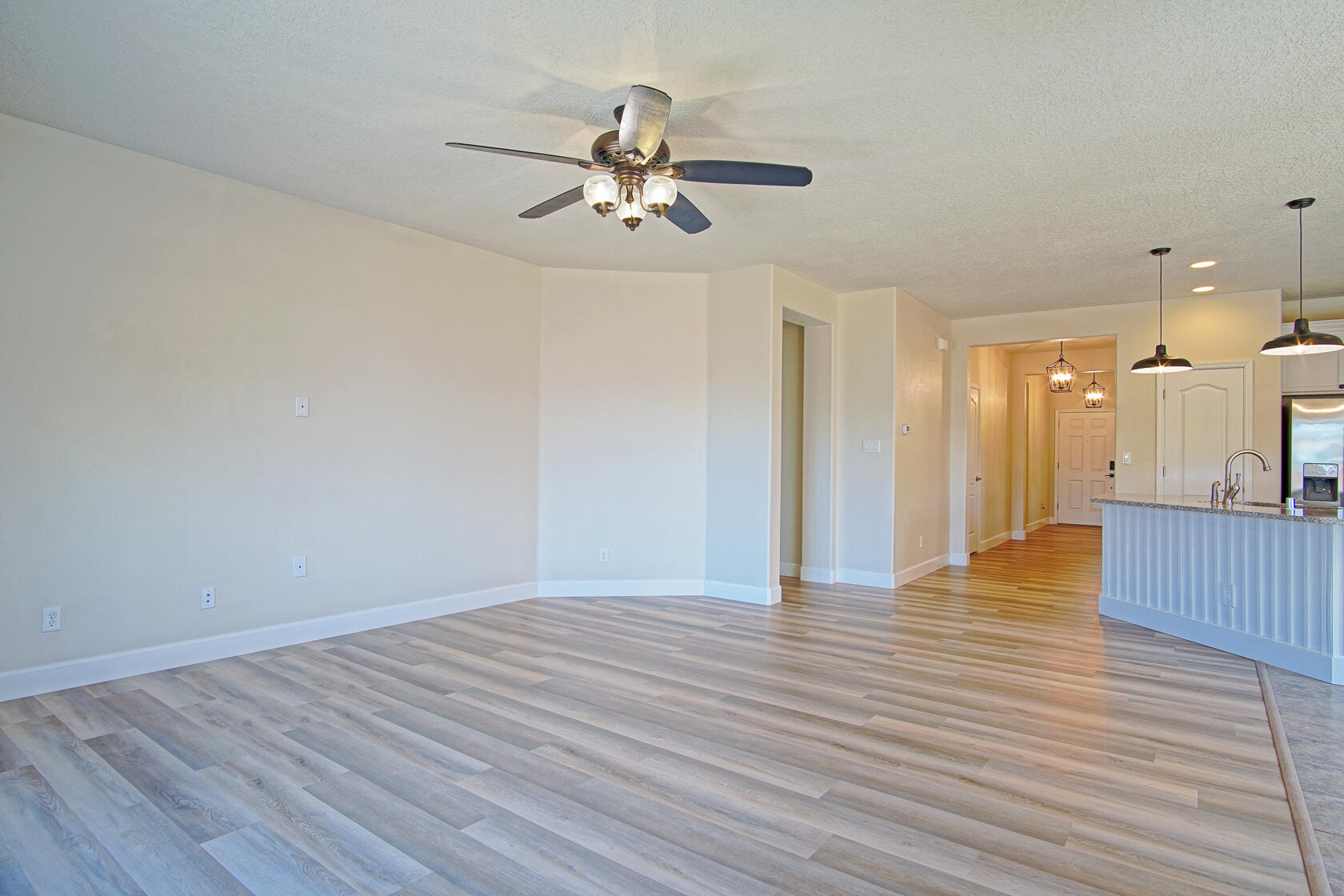 736 Palo Alto Drive NE