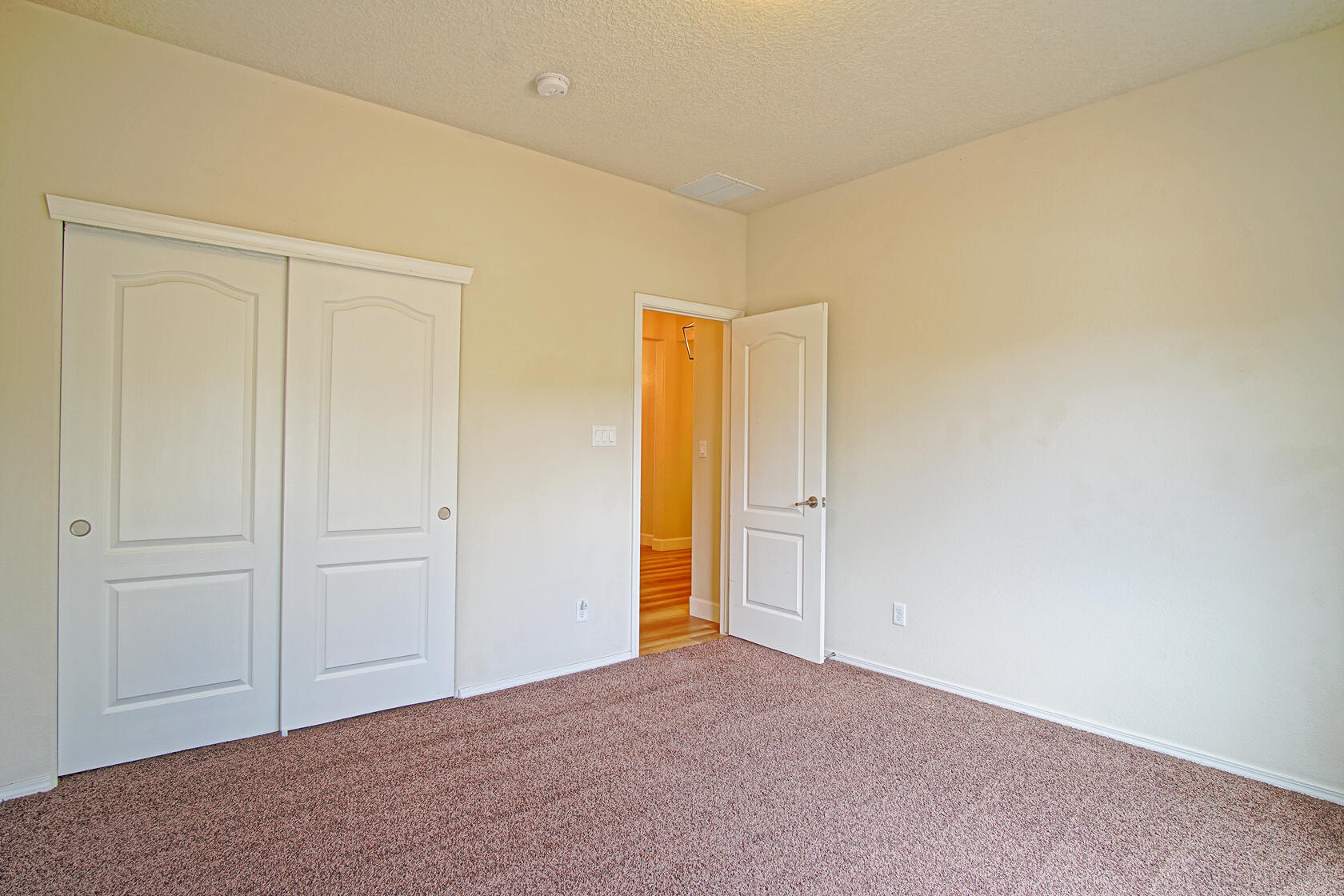 736 Palo Alto Drive NE