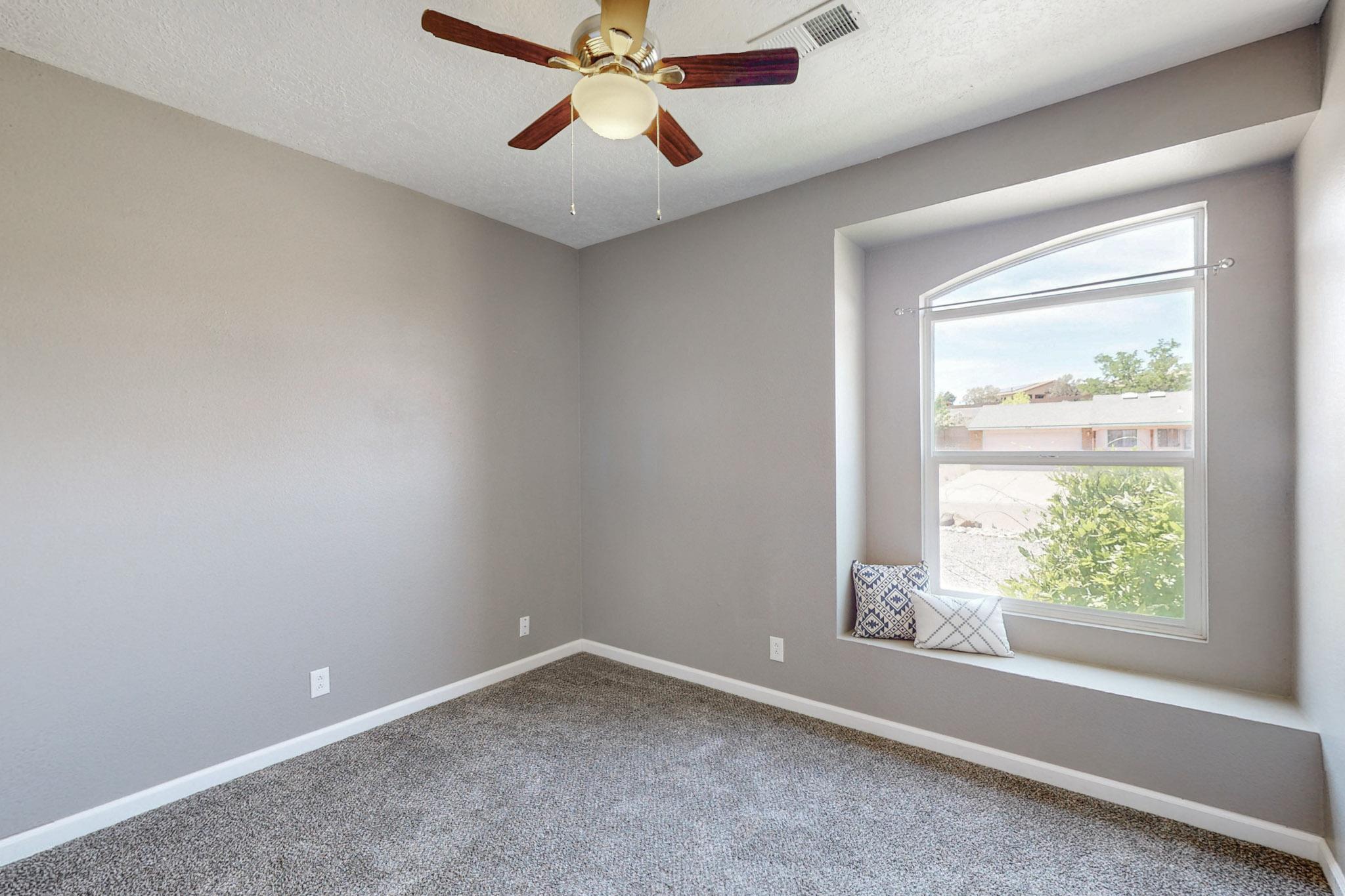 6649 Shenandoah River Court NE