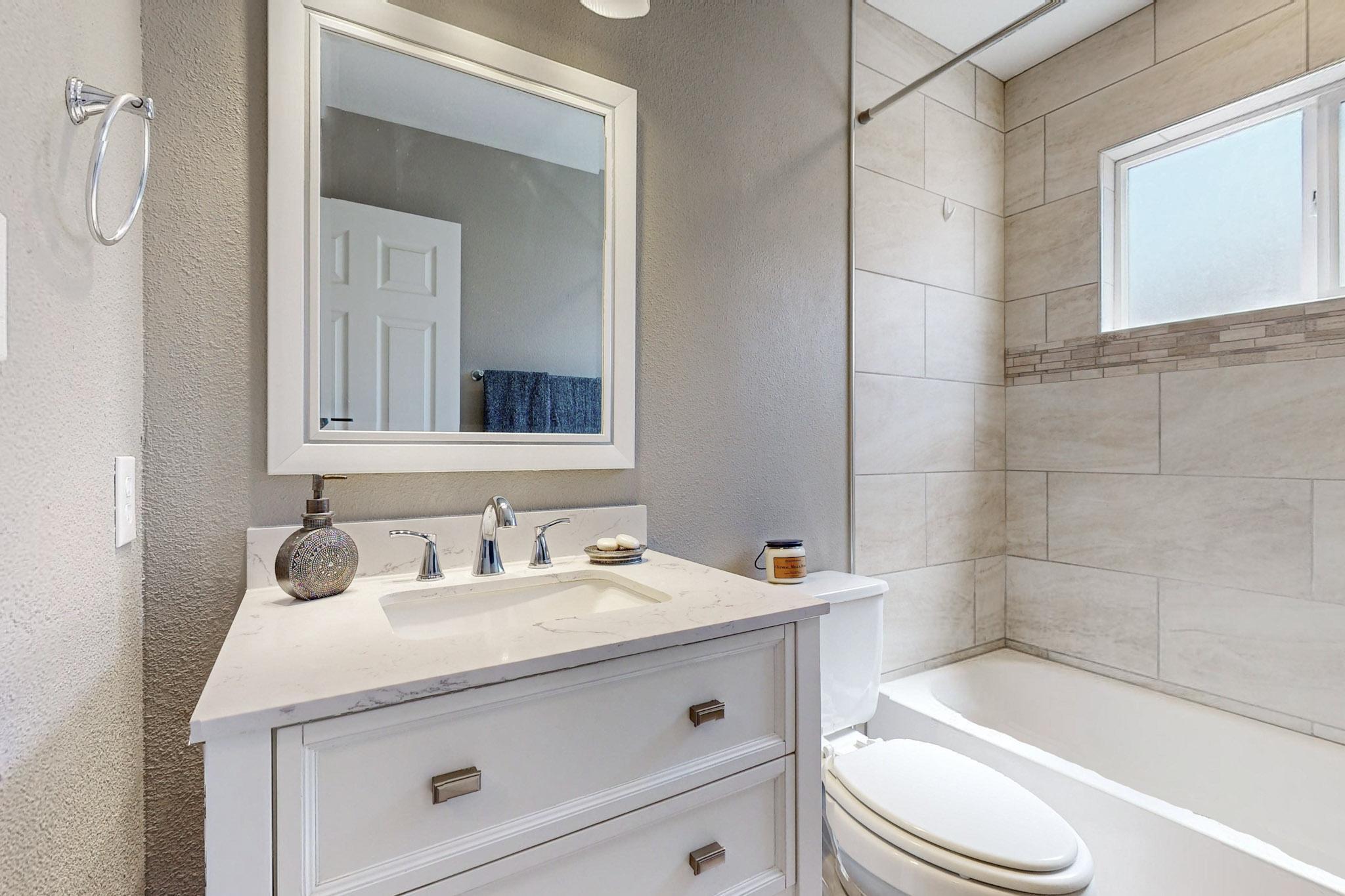 6649 Shenandoah River Court NE