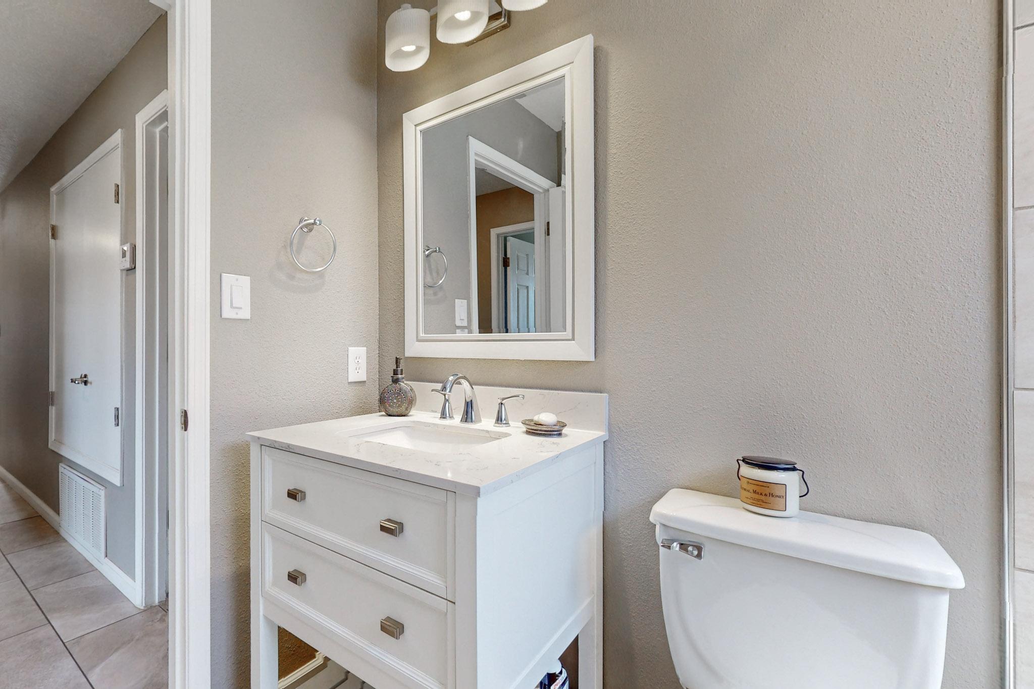 6649 Shenandoah River Court NE