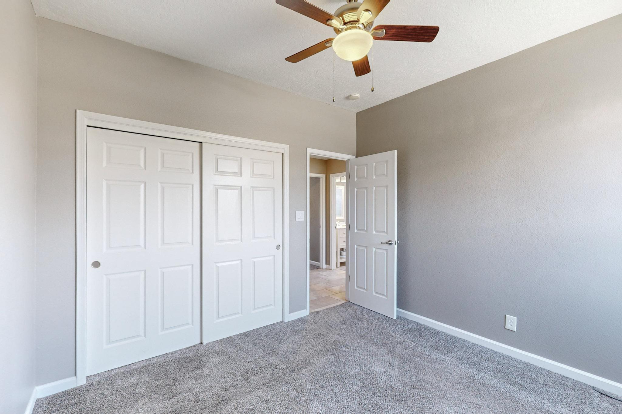 6649 Shenandoah River Court NE