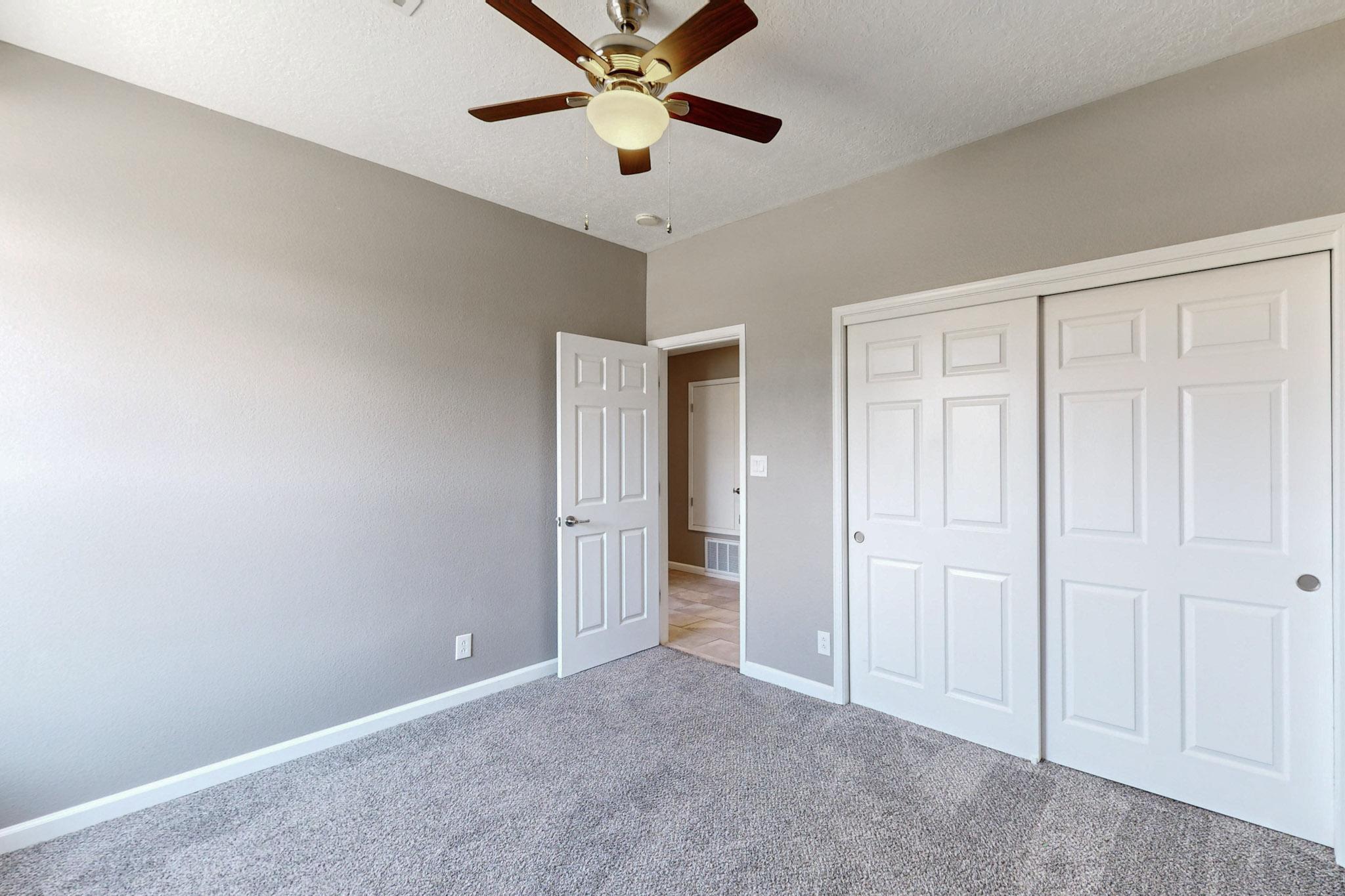 6649 Shenandoah River Court NE