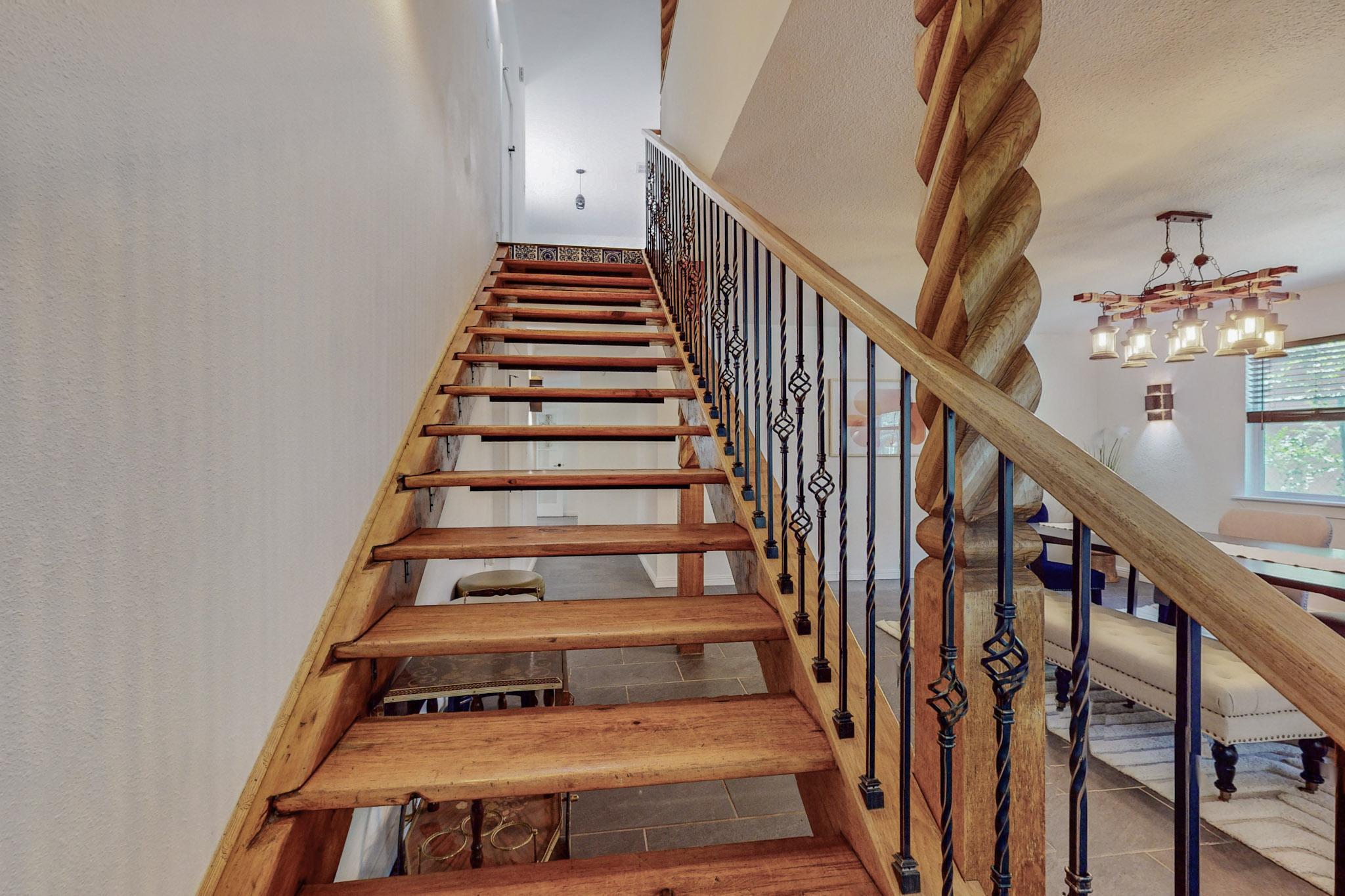 432 Mockingbird Lane