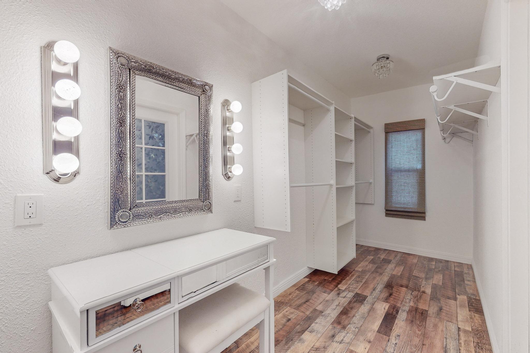 432 Mockingbird Lane