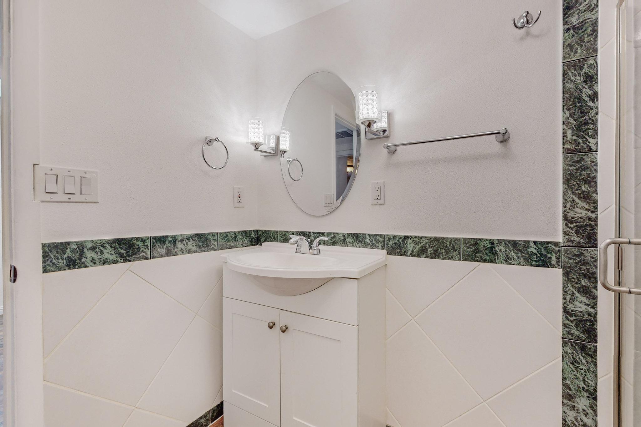 432 Mockingbird Lane