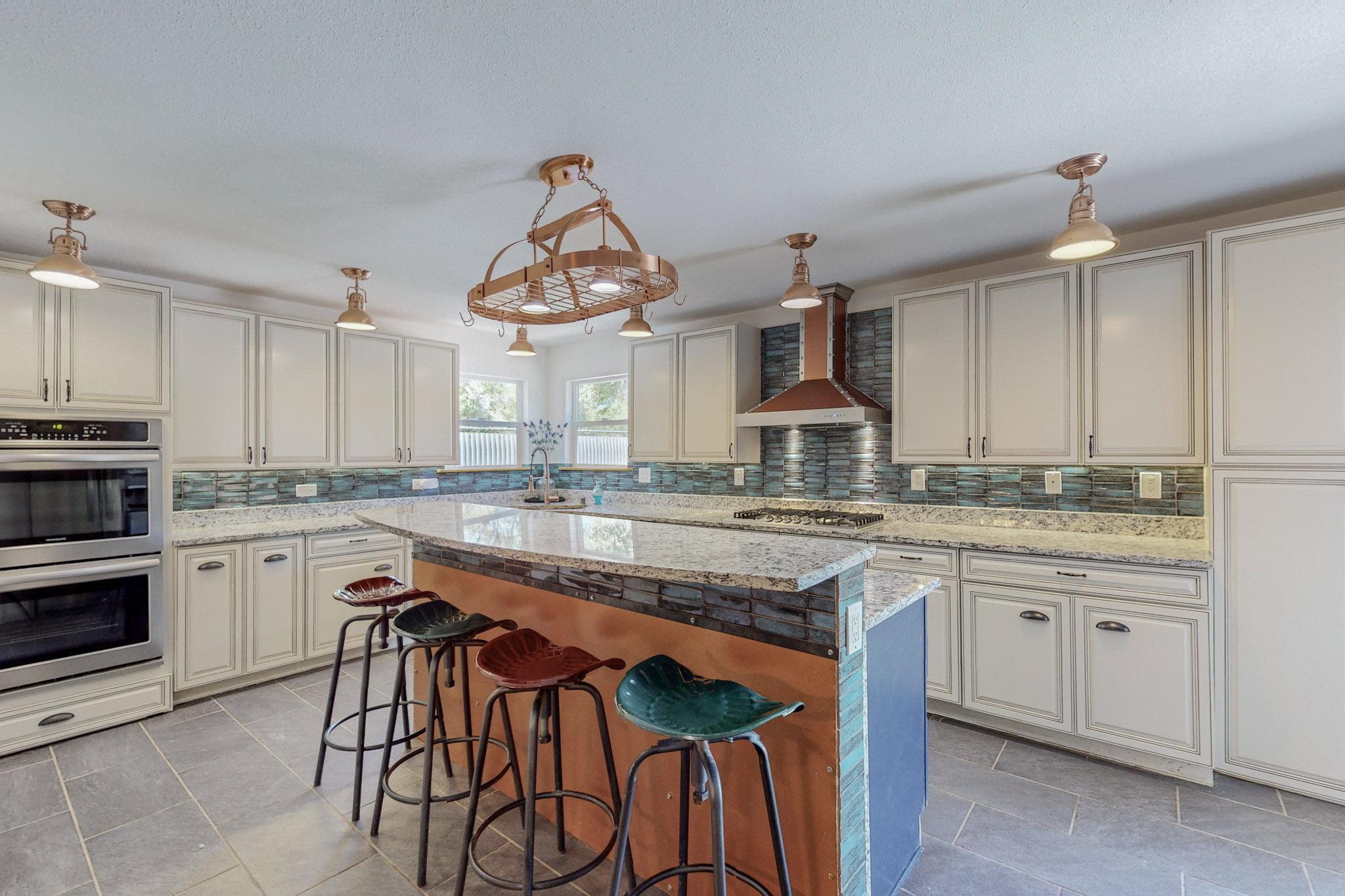 432 Mockingbird Lane