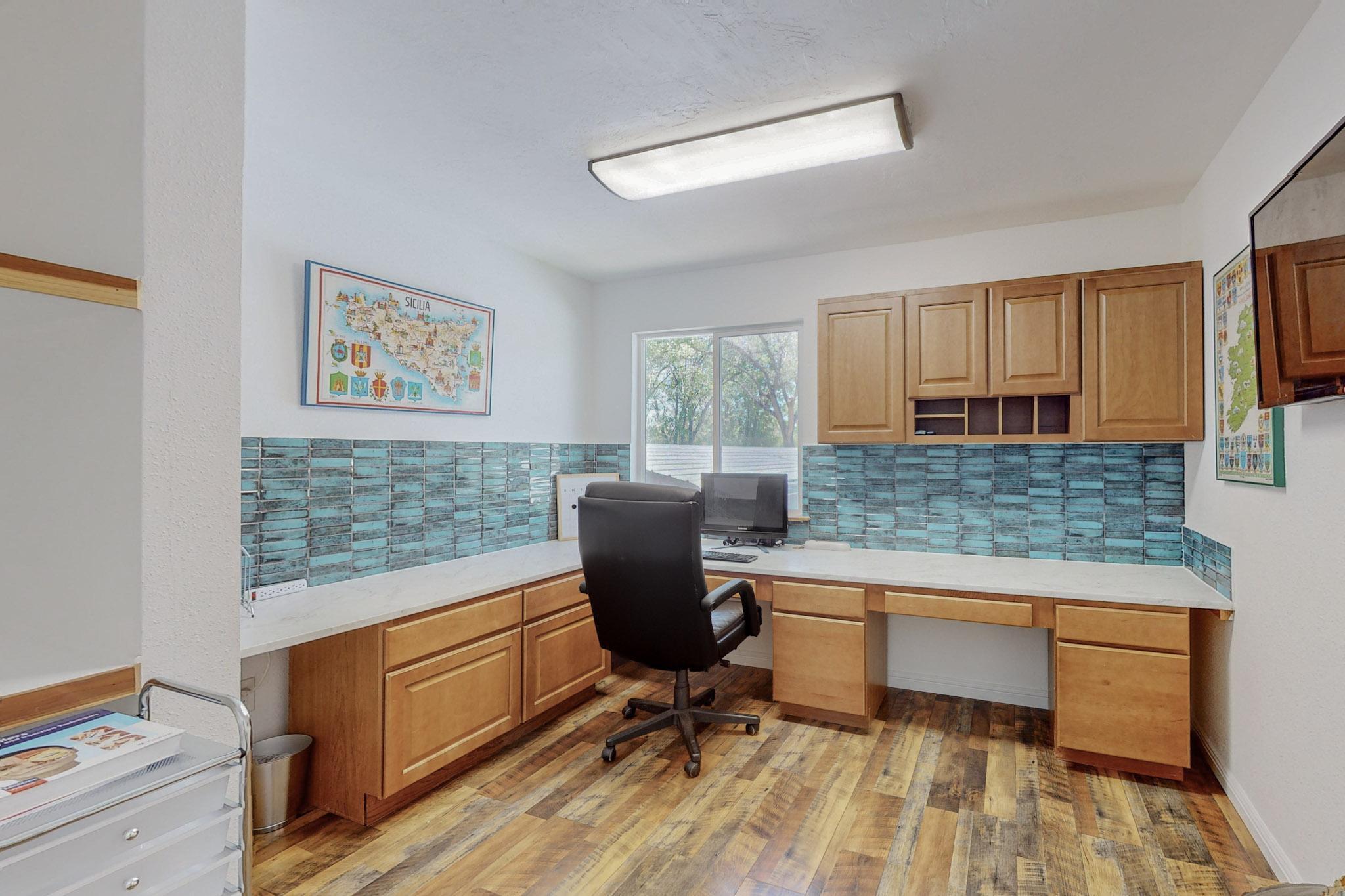 432 Mockingbird Lane