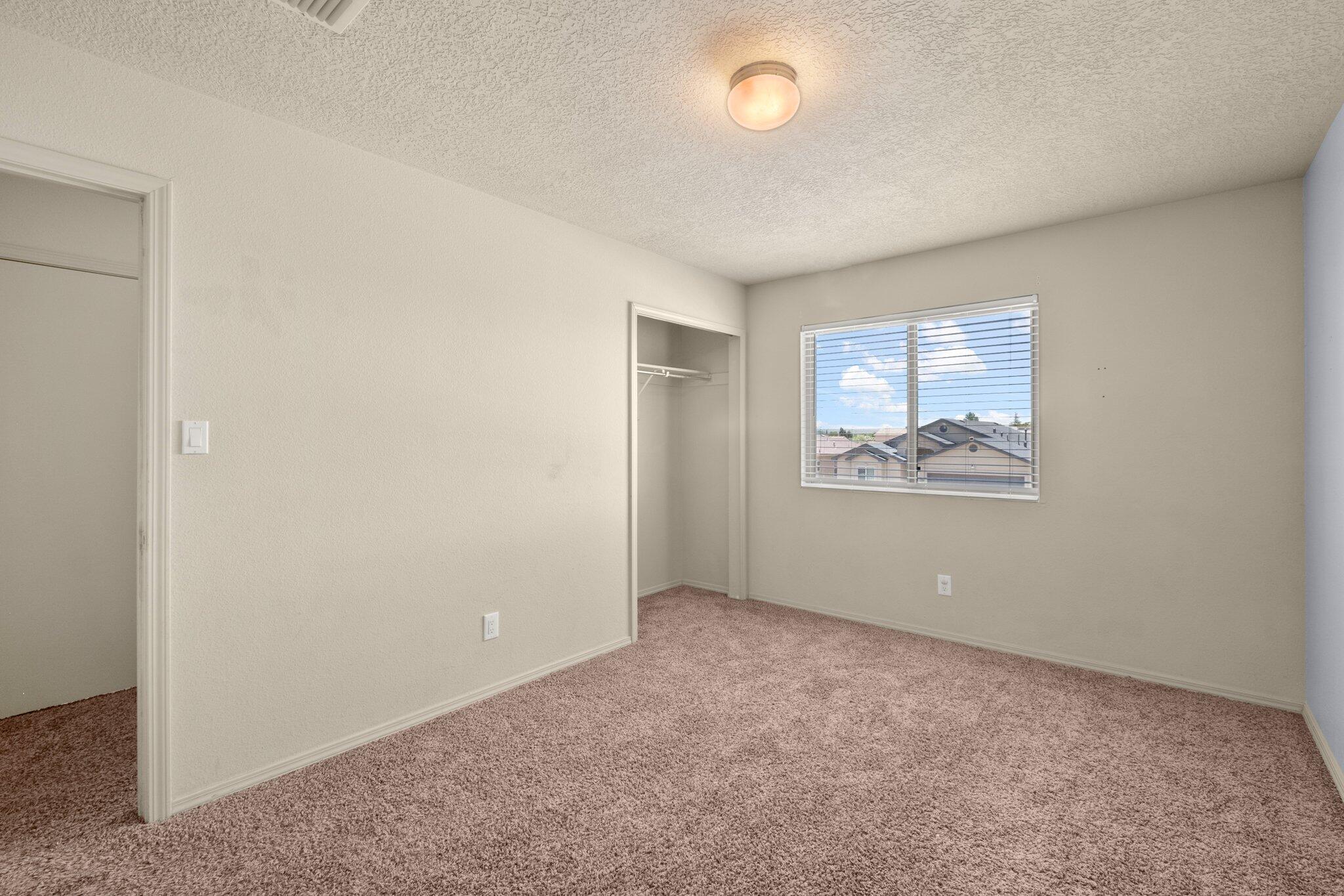 650 Redwood Street SW