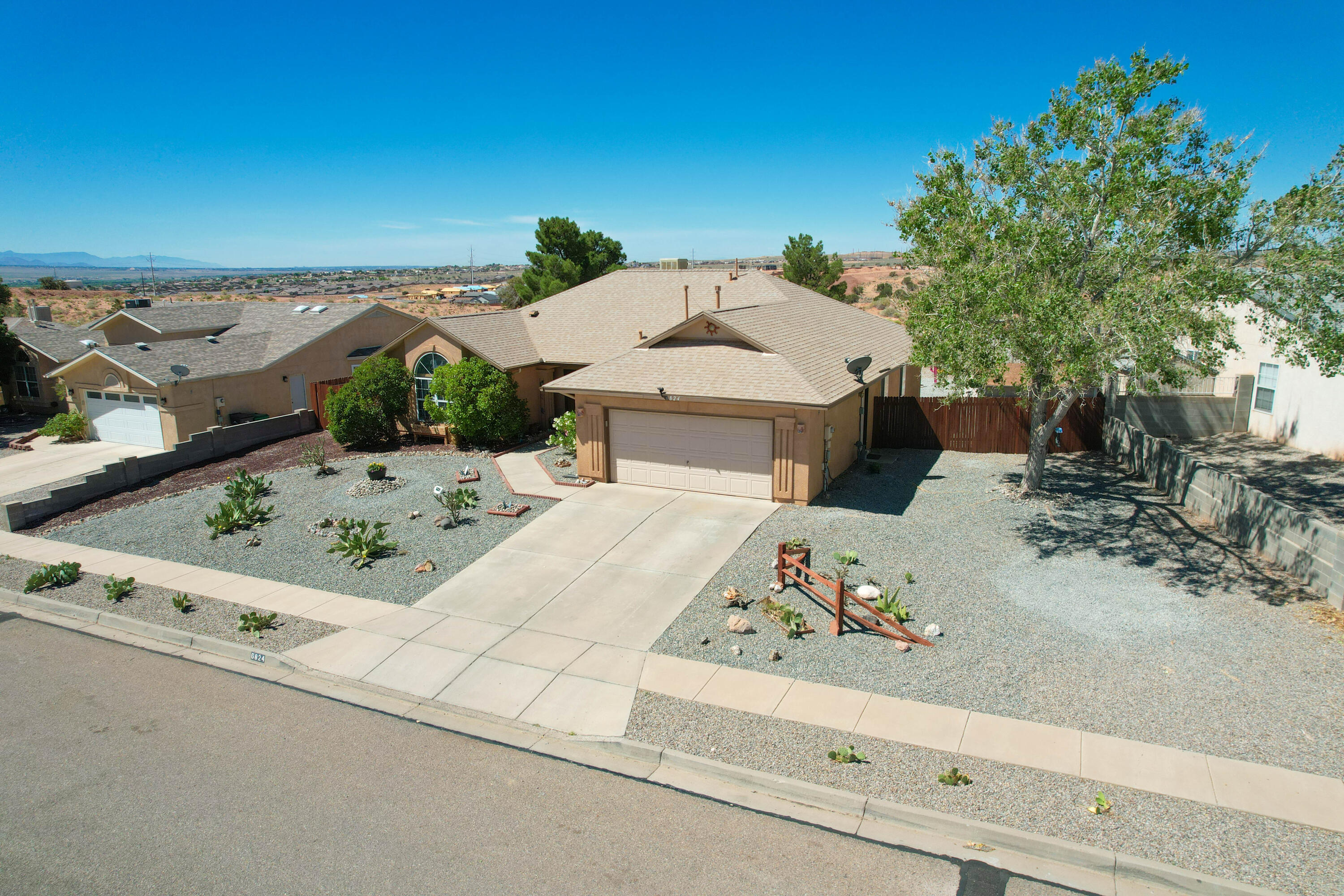 6824 Augusta Hills Drive Drive NE