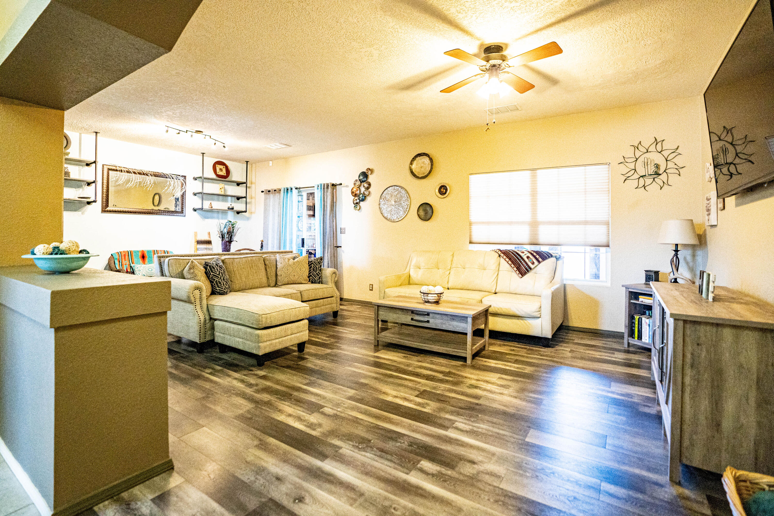 6824 Augusta Hills Drive Drive NE