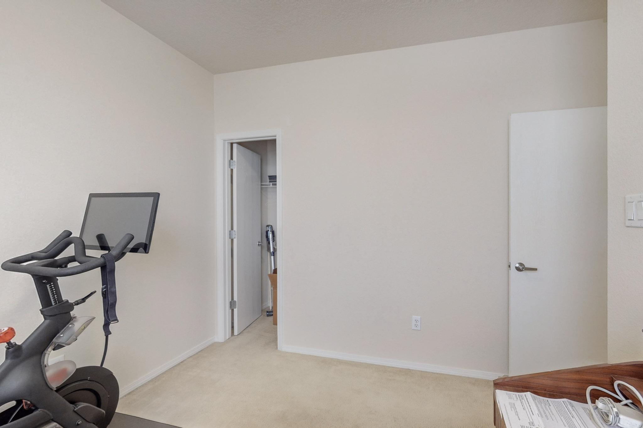 11008 Fort Point Lane Lane NE B
