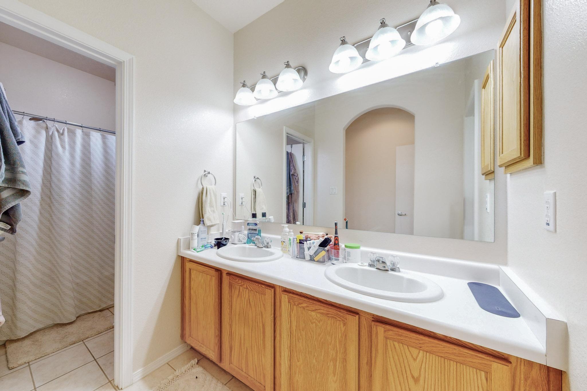11008 Fort Point Lane Lane NE B