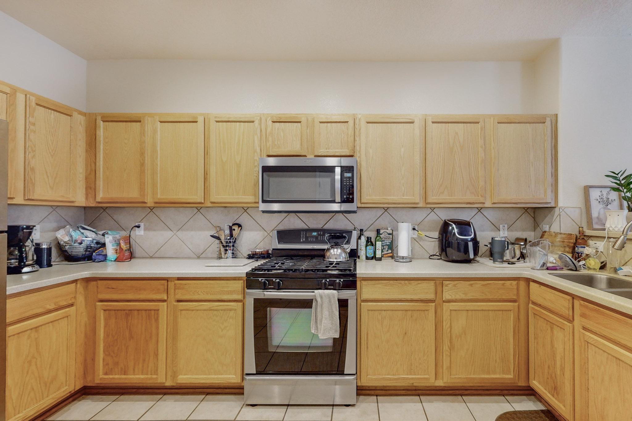 11008 Fort Point Lane Lane NE B