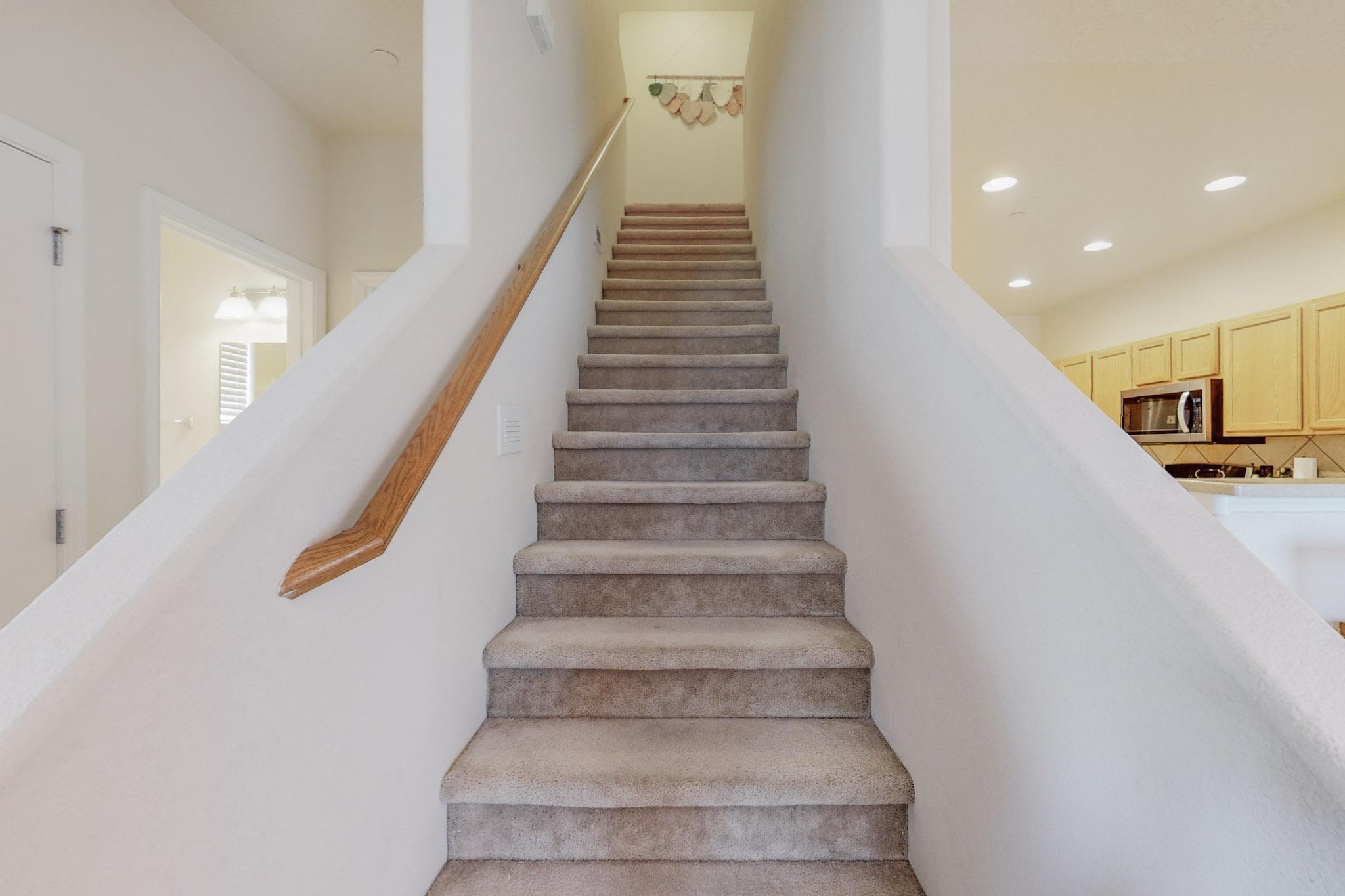 11008 Fort Point Lane Lane NE B