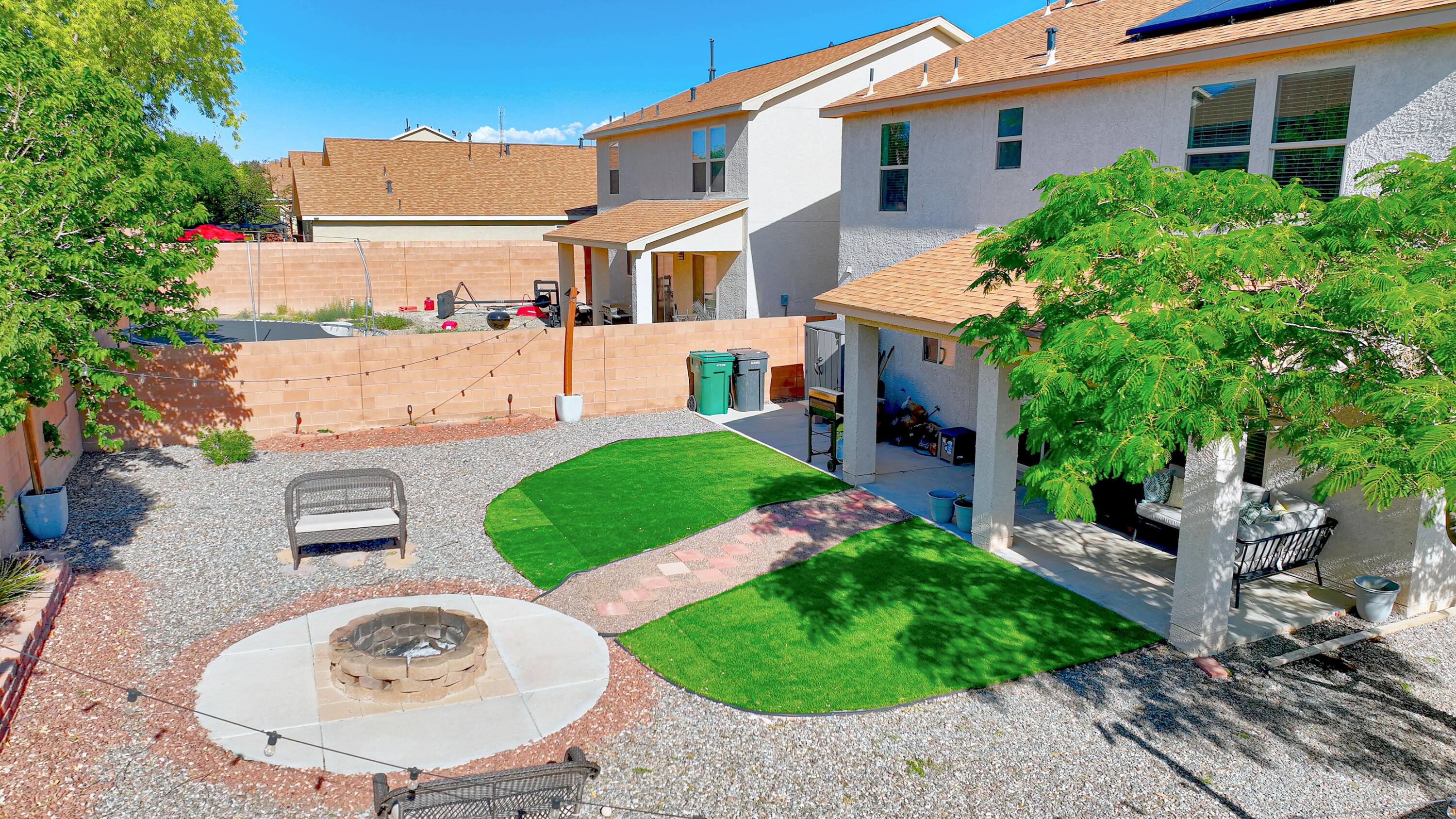 260 El Camino Loop NW