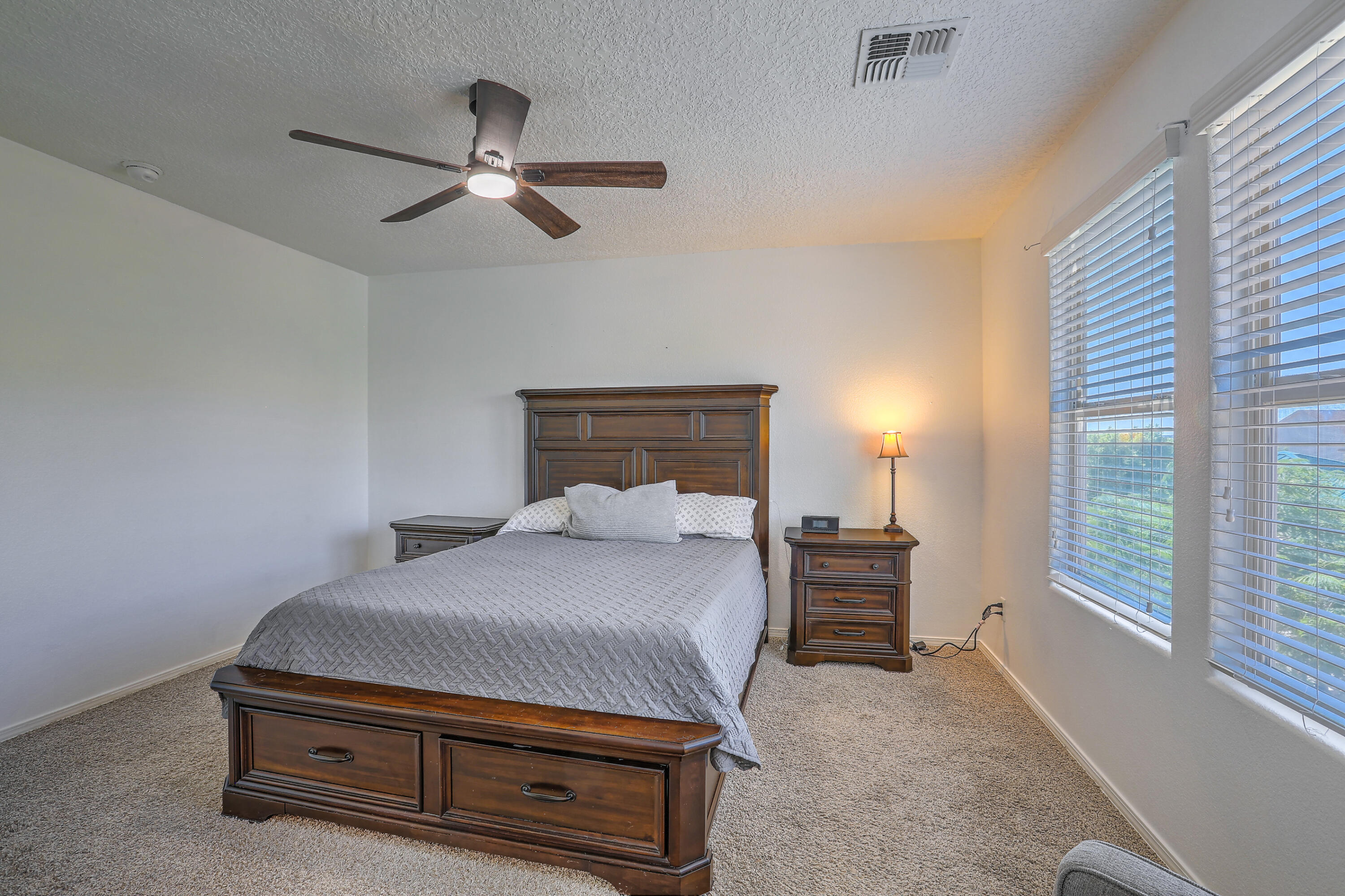 260 El Camino Loop NW
