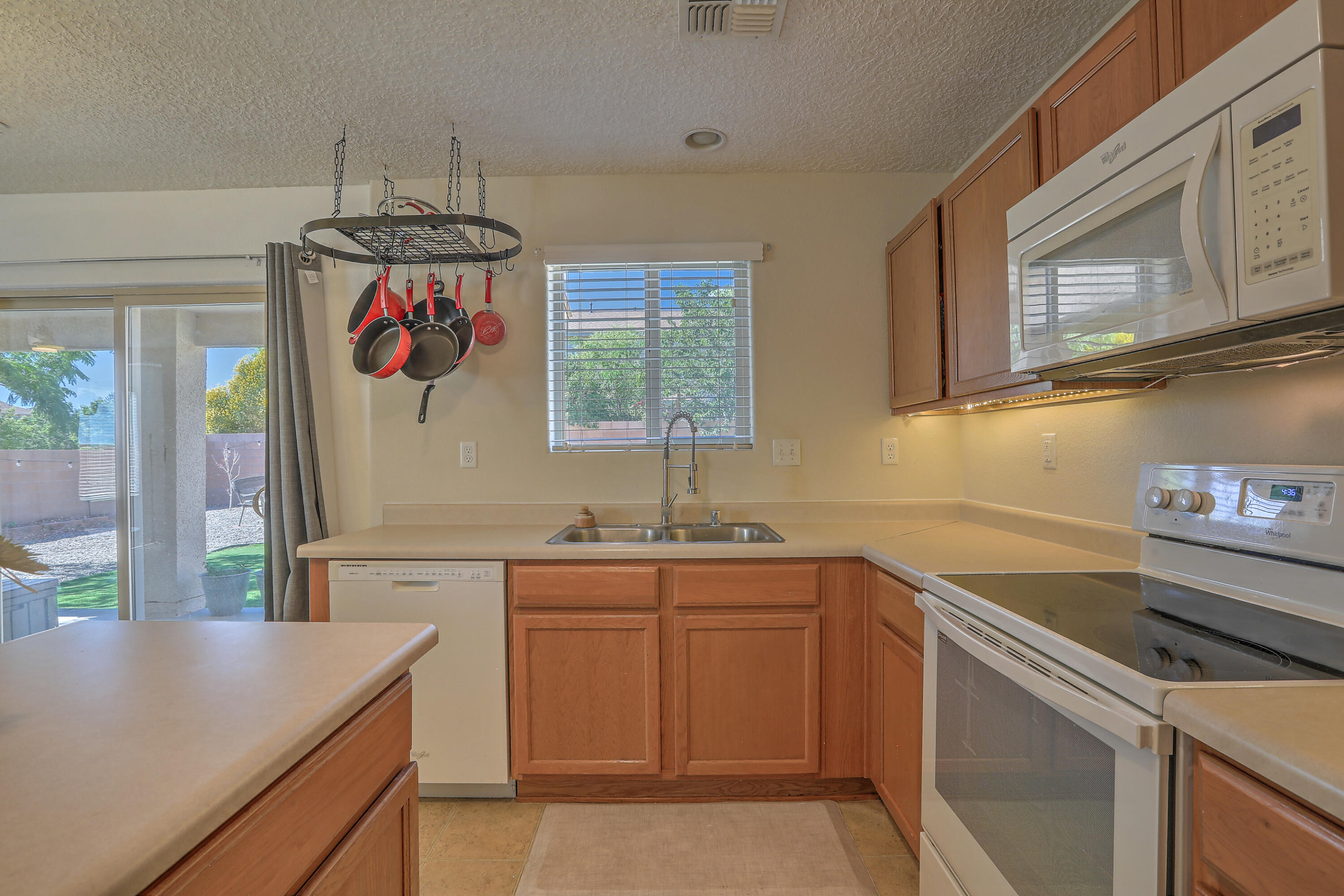260 El Camino Loop NW
