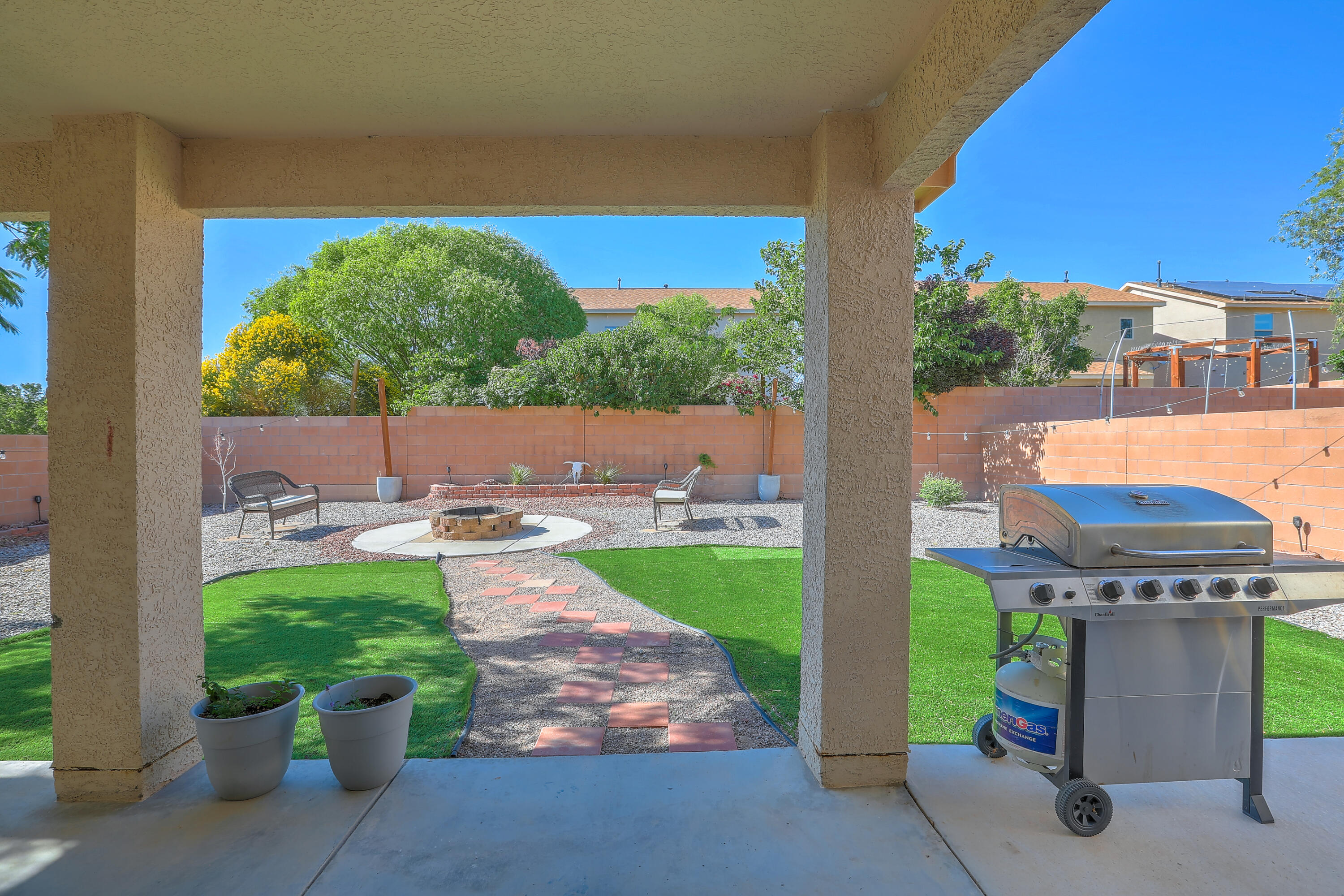 260 El Camino Loop NW