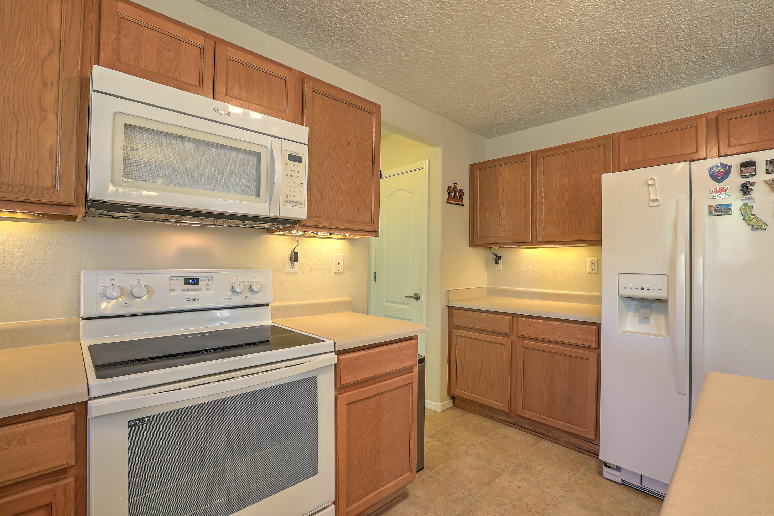 260 El Camino Loop NW