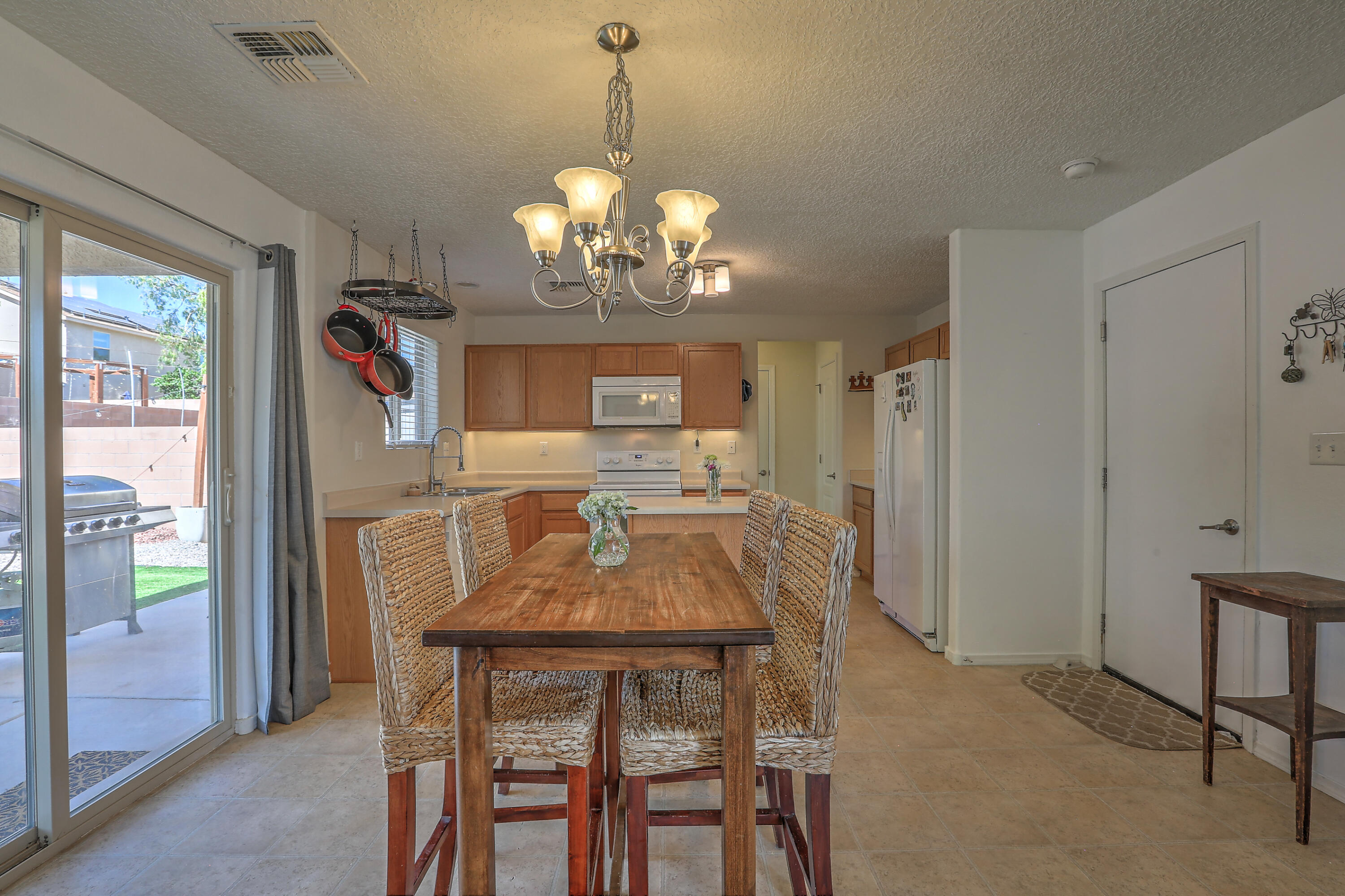 260 El Camino Loop NW